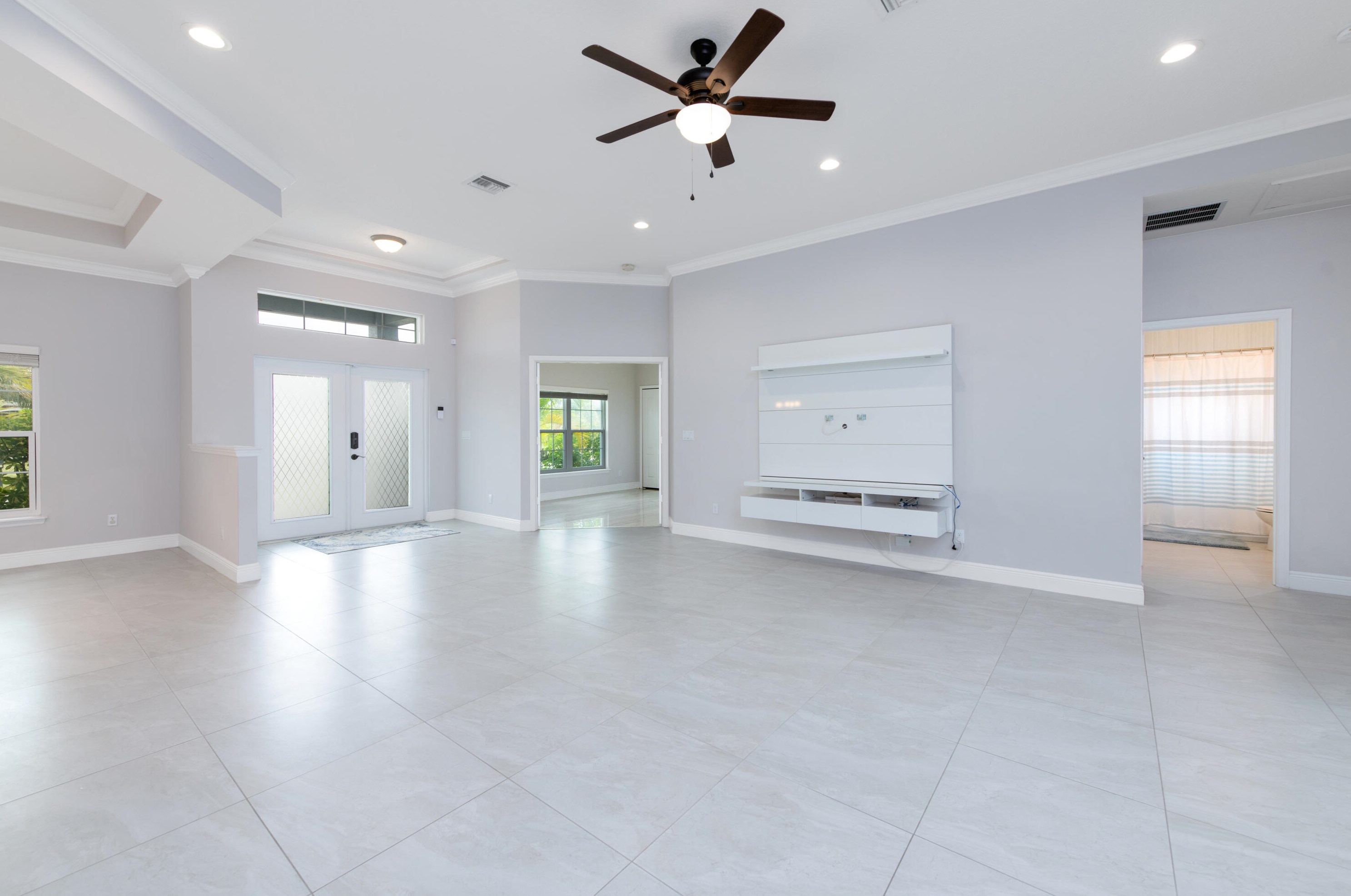 670 Gailbreath Ave, Fort Pierce FL 34953-7605 exterior