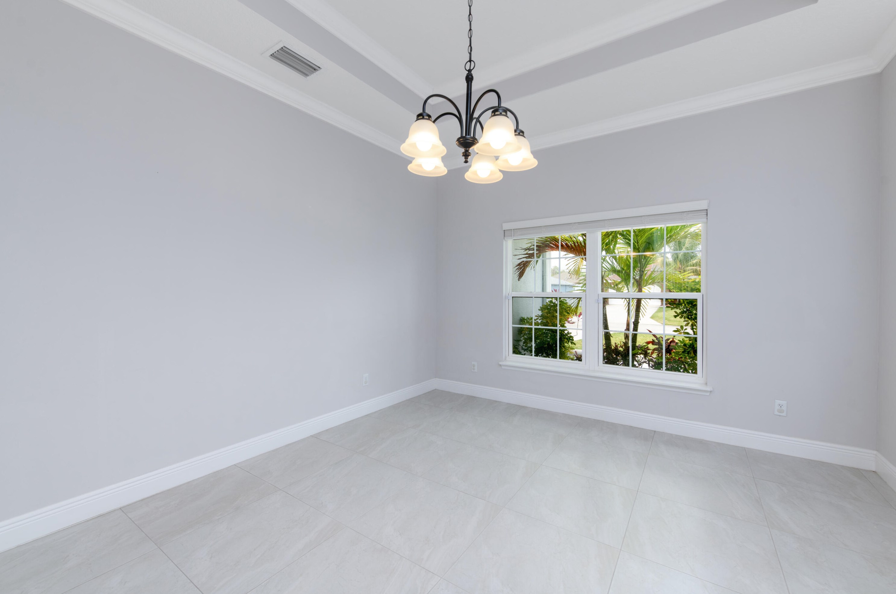 670 Gailbreath Ave, Fort Pierce FL 34953-7605 exterior