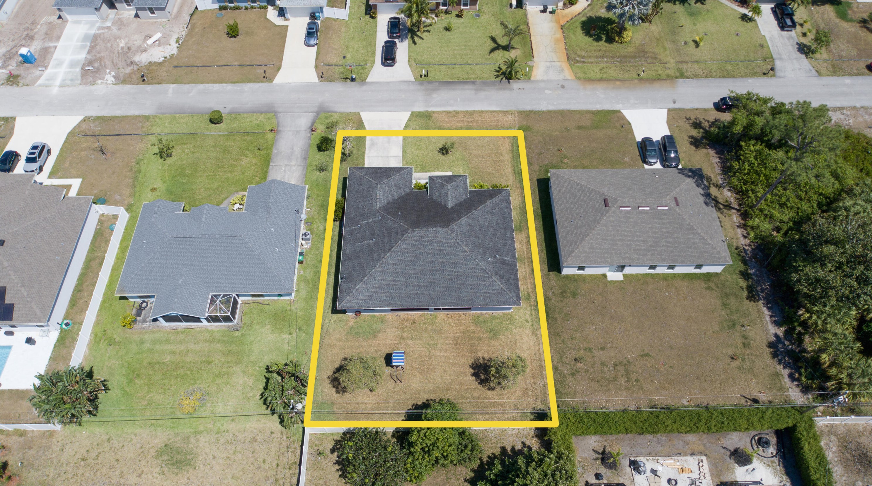 670 Gailbreath Ave, Fort Pierce FL 34953-7605 exterior