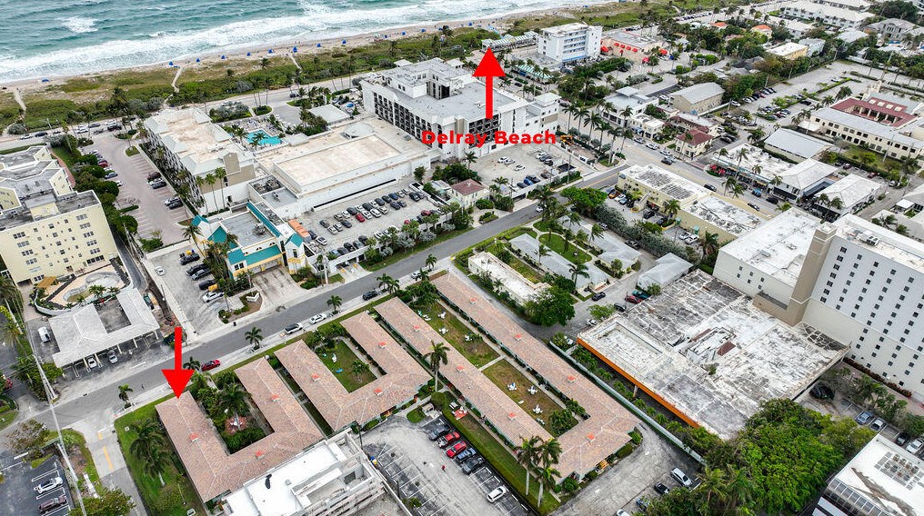 30 Andrews Ave, Delray Beach FL  33483-7002 exterior