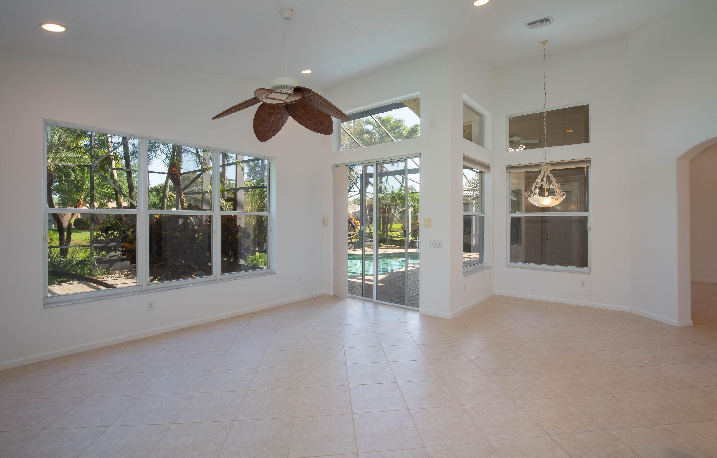 7327 Lahana Cir, Boynton Beach FL 33437-7171 exterior