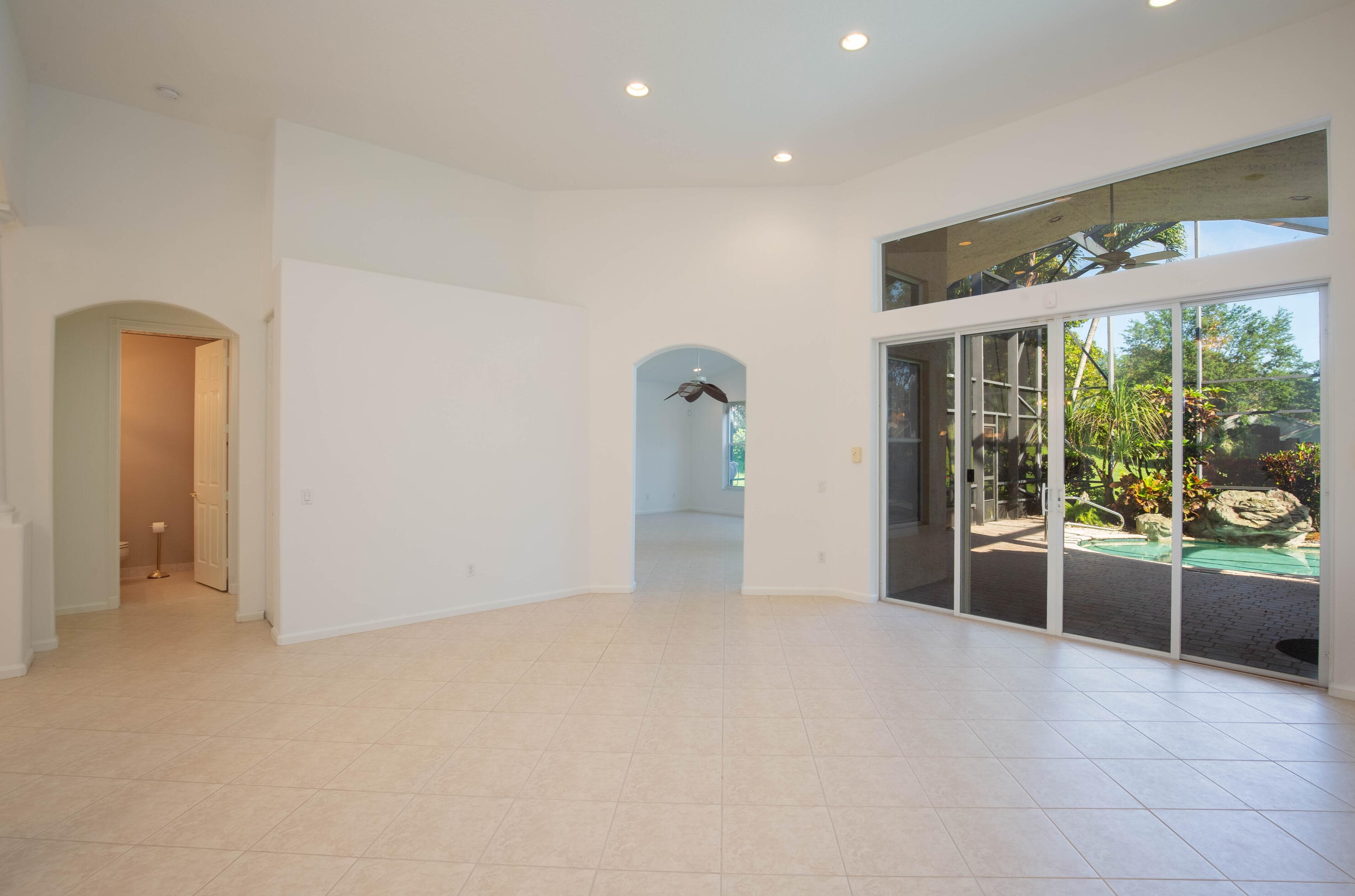 7327 Lahana Cir, Boynton Beach FL 33437-7171 exterior