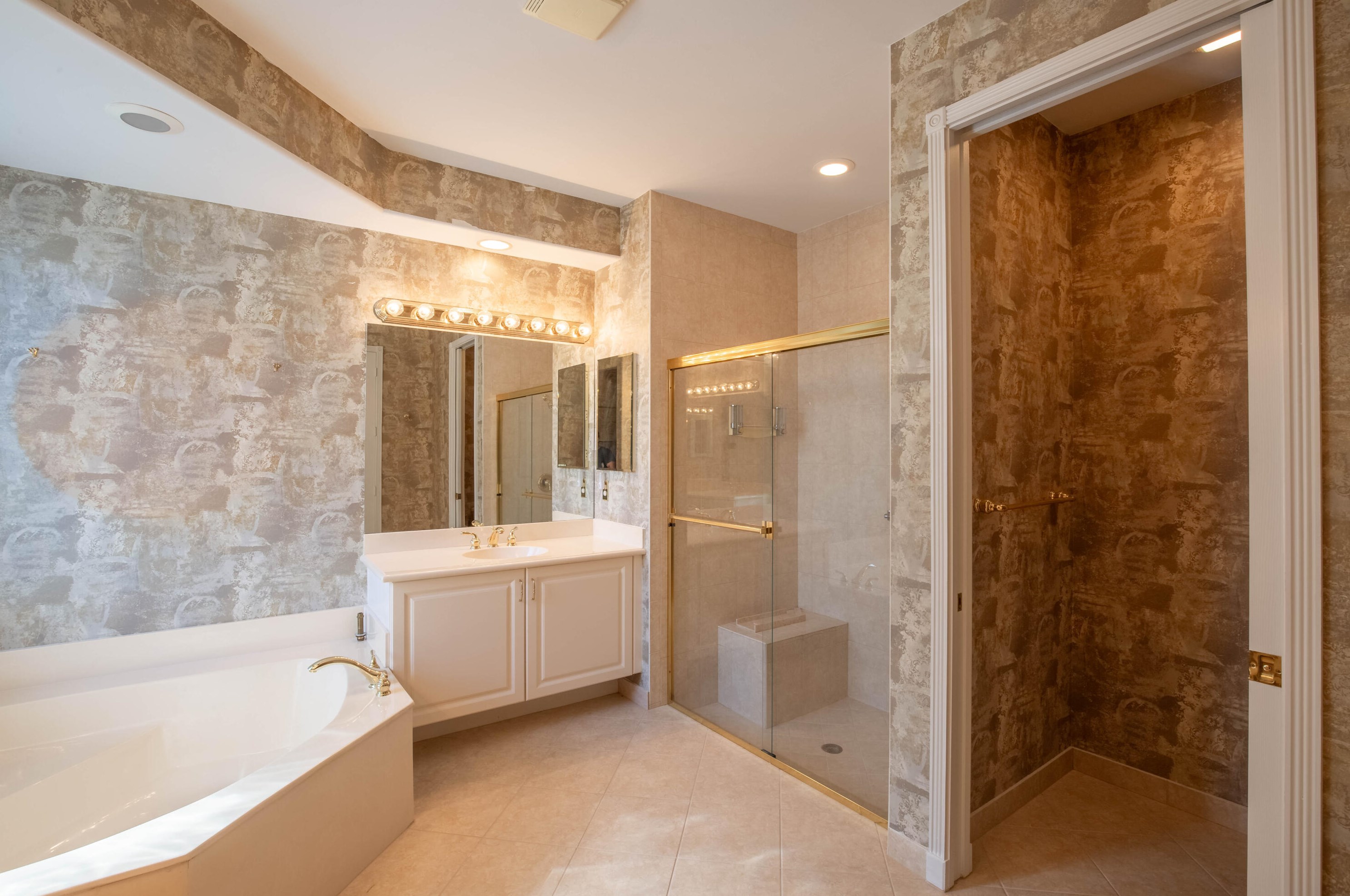 7327 Lahana Cir, Boynton Beach FL 33437-7171 exterior