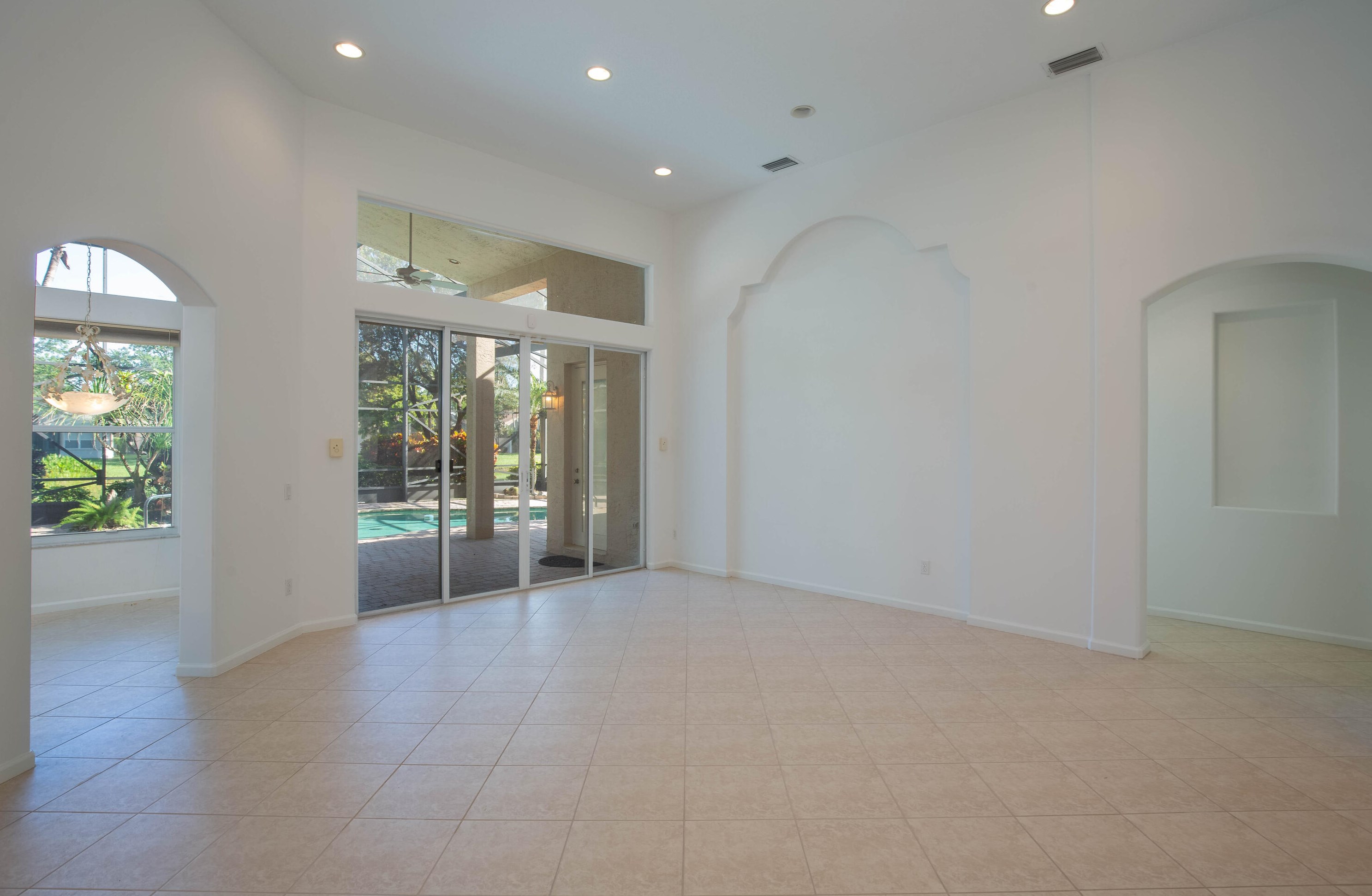 7327 Lahana Cir, Boynton Beach FL 33437-7171 exterior