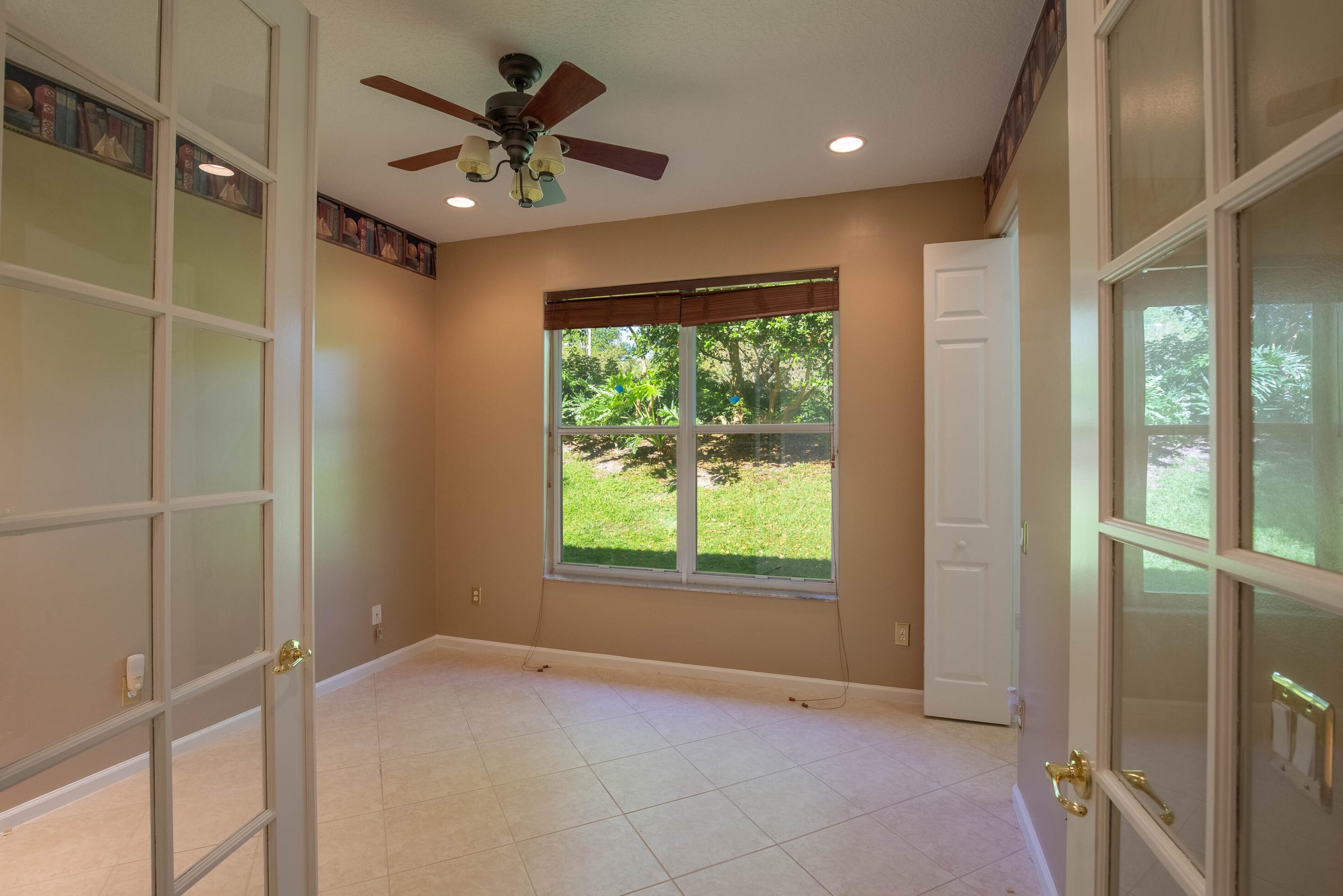 7327 Lahana Cir, Boynton Beach FL 33437-7171 exterior