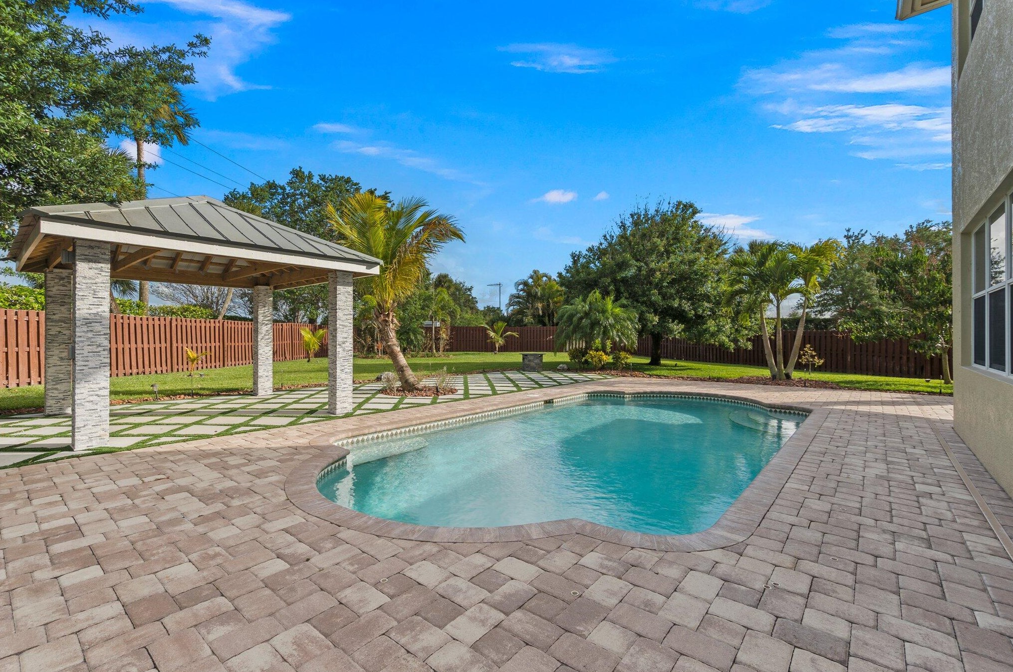 9931 Verona Cir, Vero Beach FL  32966-3125 exterior