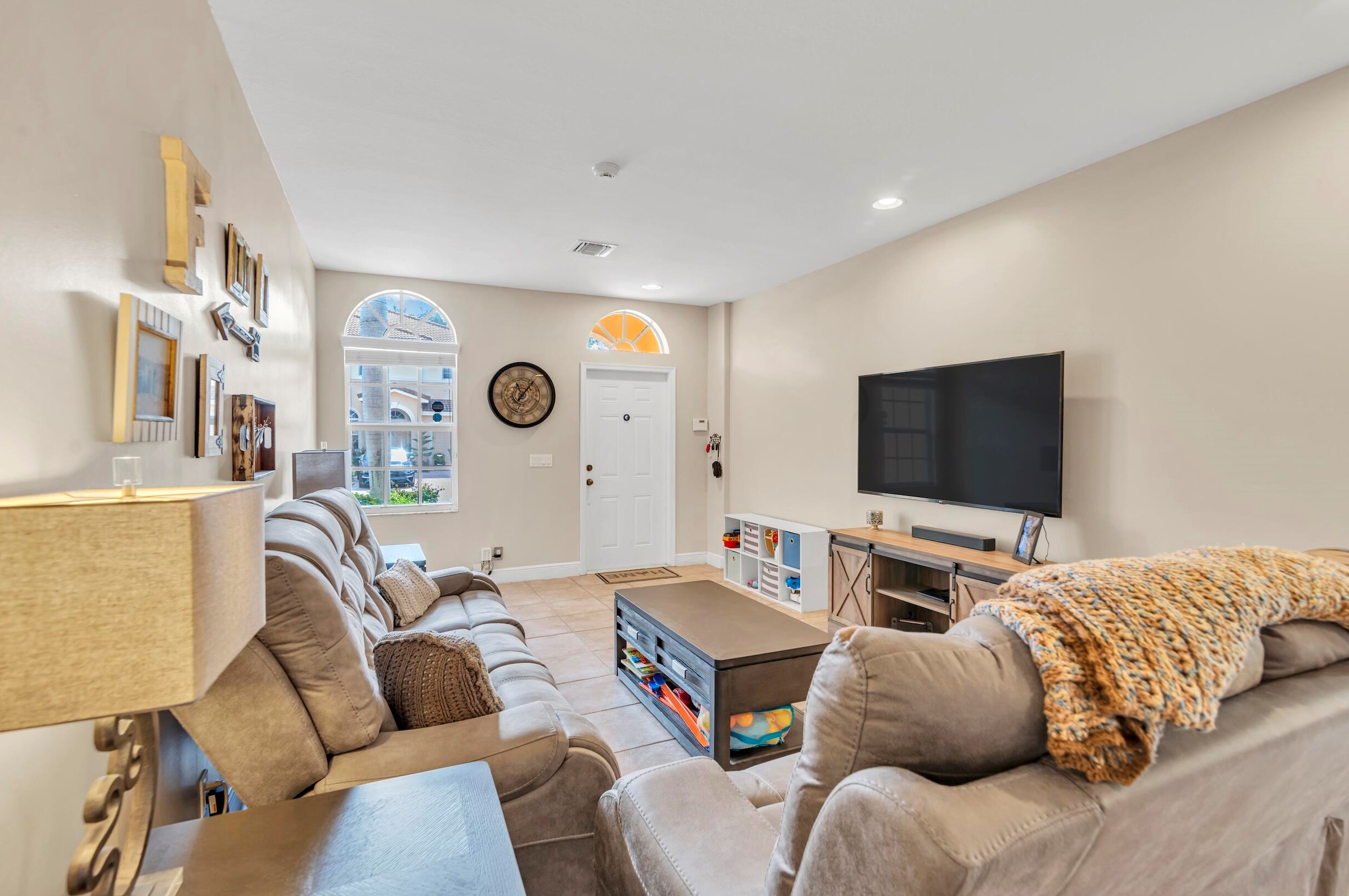 7336 Briella Dr, Boynton Beach FL 33437-3767 exterior