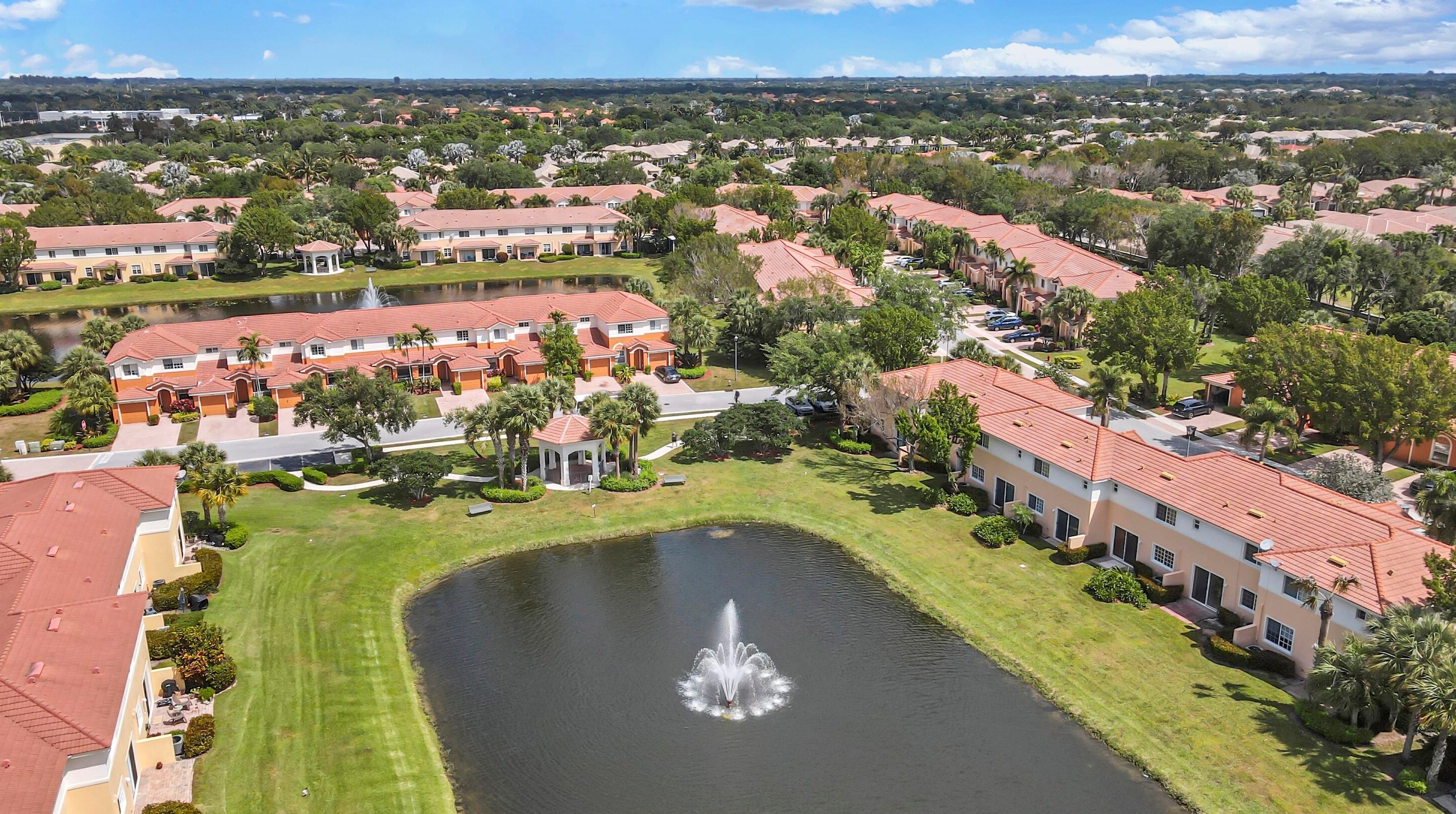 7336 Briella Dr, Boynton Beach FL 33437-3767 exterior