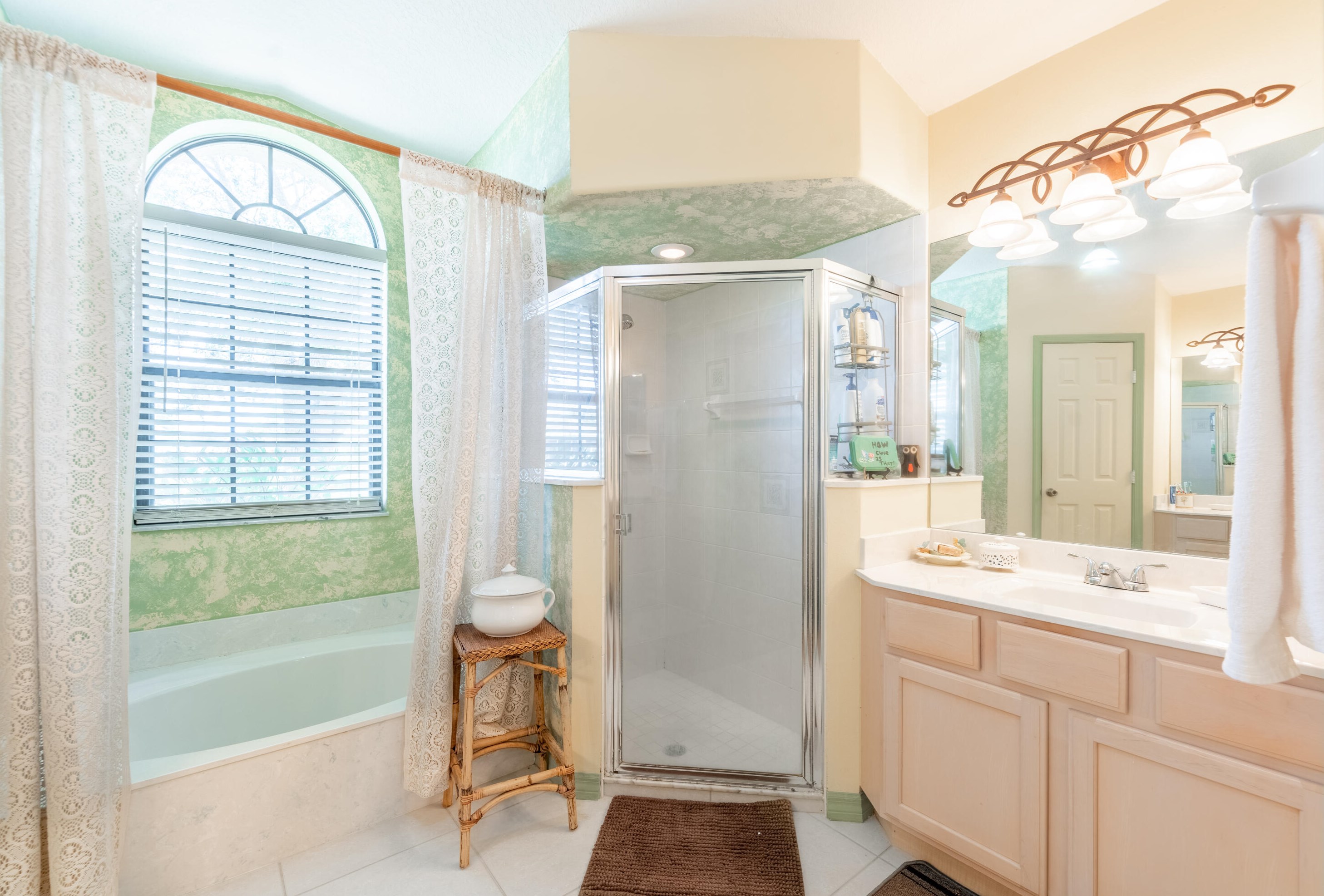 1184 Dorchester St, Fort Pierce FL 34983-2809 exterior