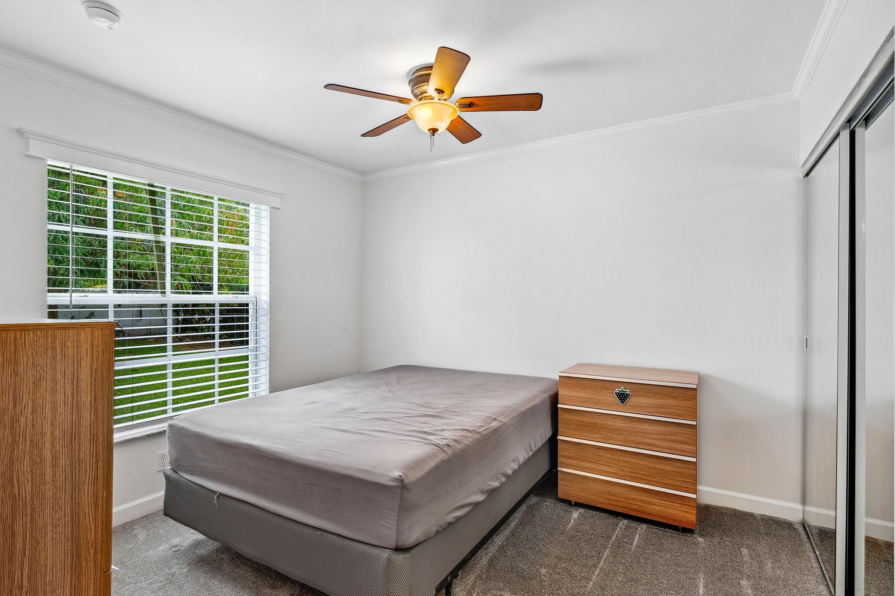 165 Lakeside Dr, Jupiter FL  33458-5517 exterior