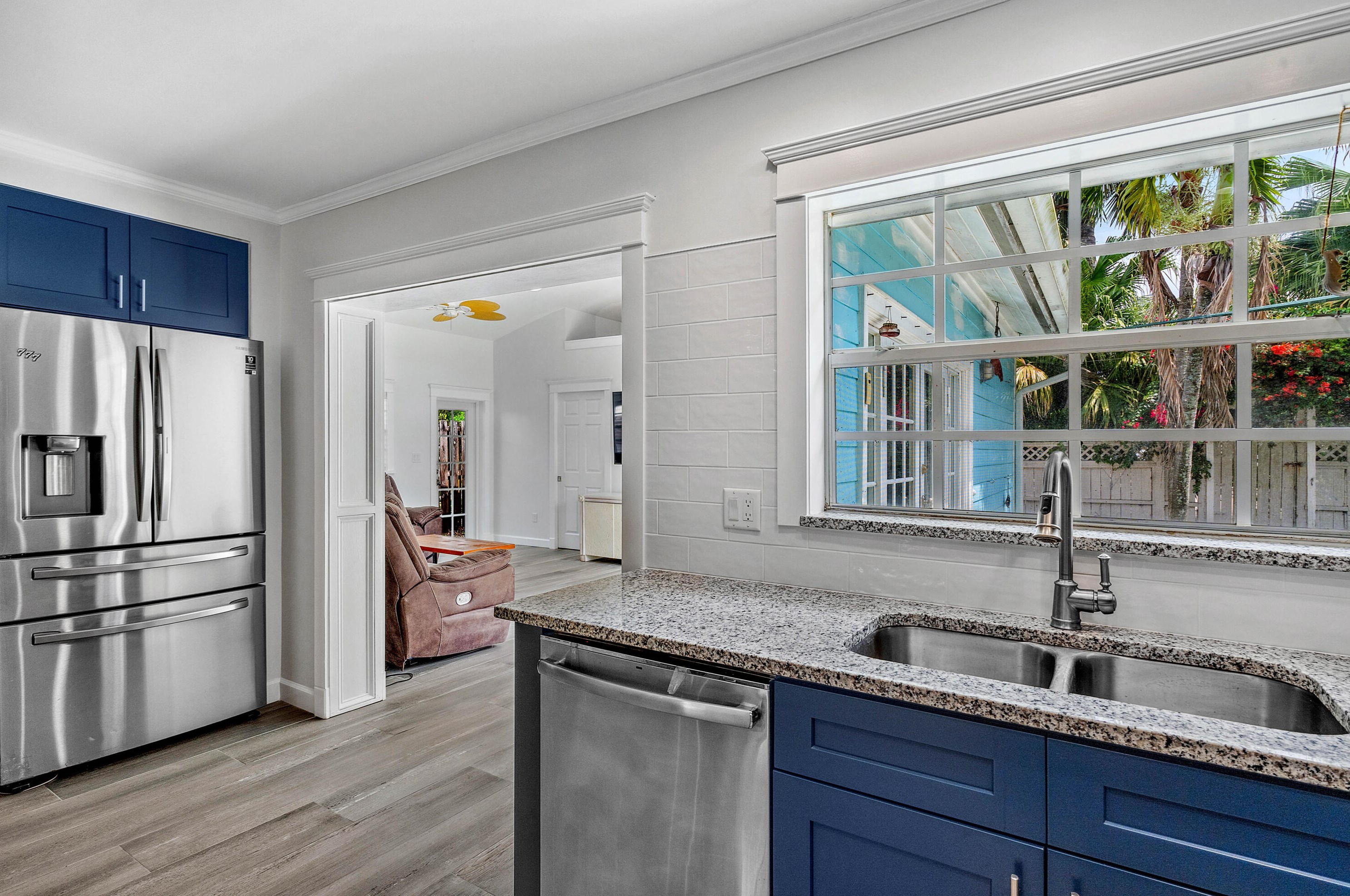 165 Lakeside Dr, Jupiter FL  33458-5517 exterior