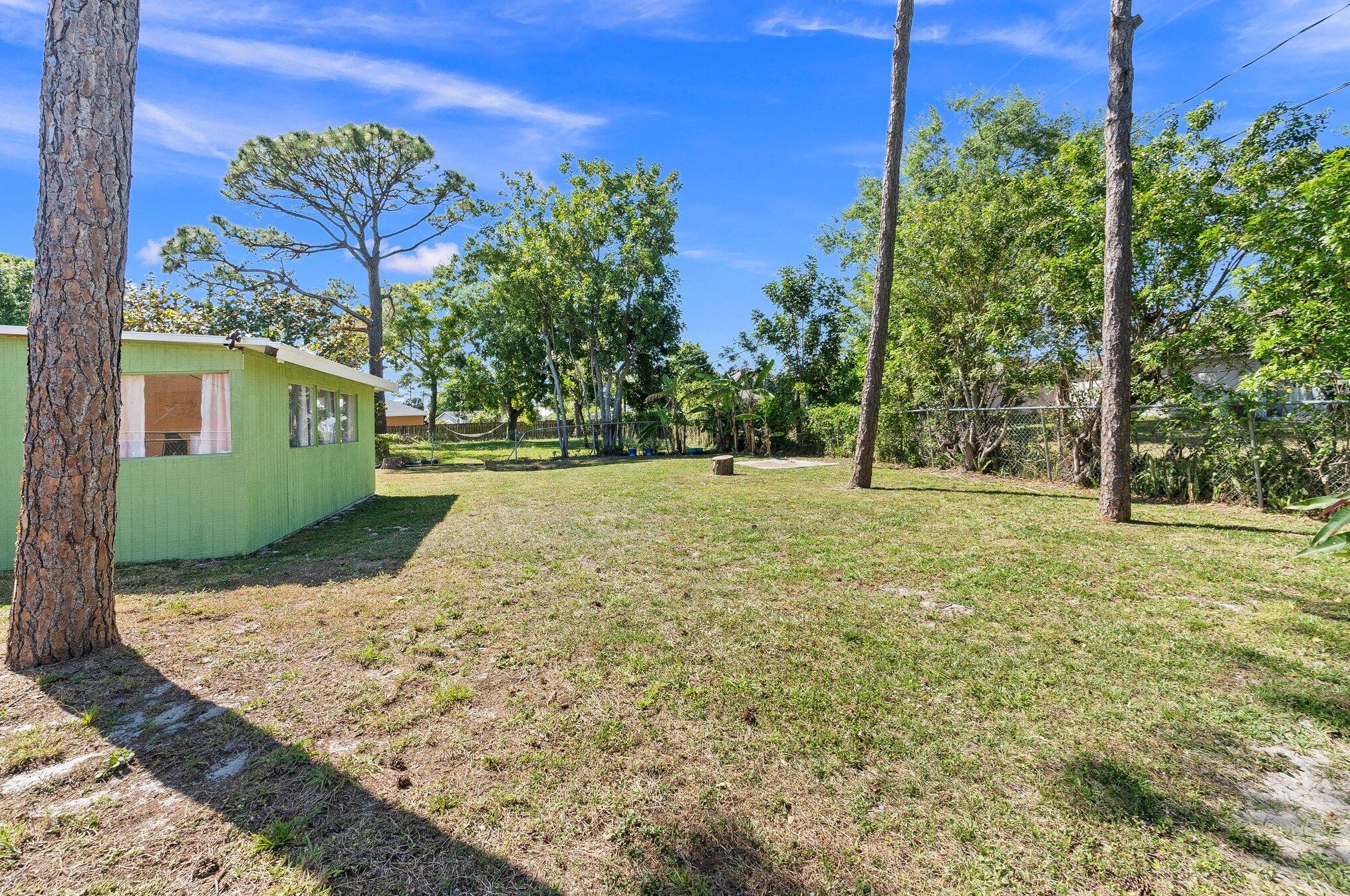 287 Moselle Ave, Fort Pierce FL 34984-5027 exterior