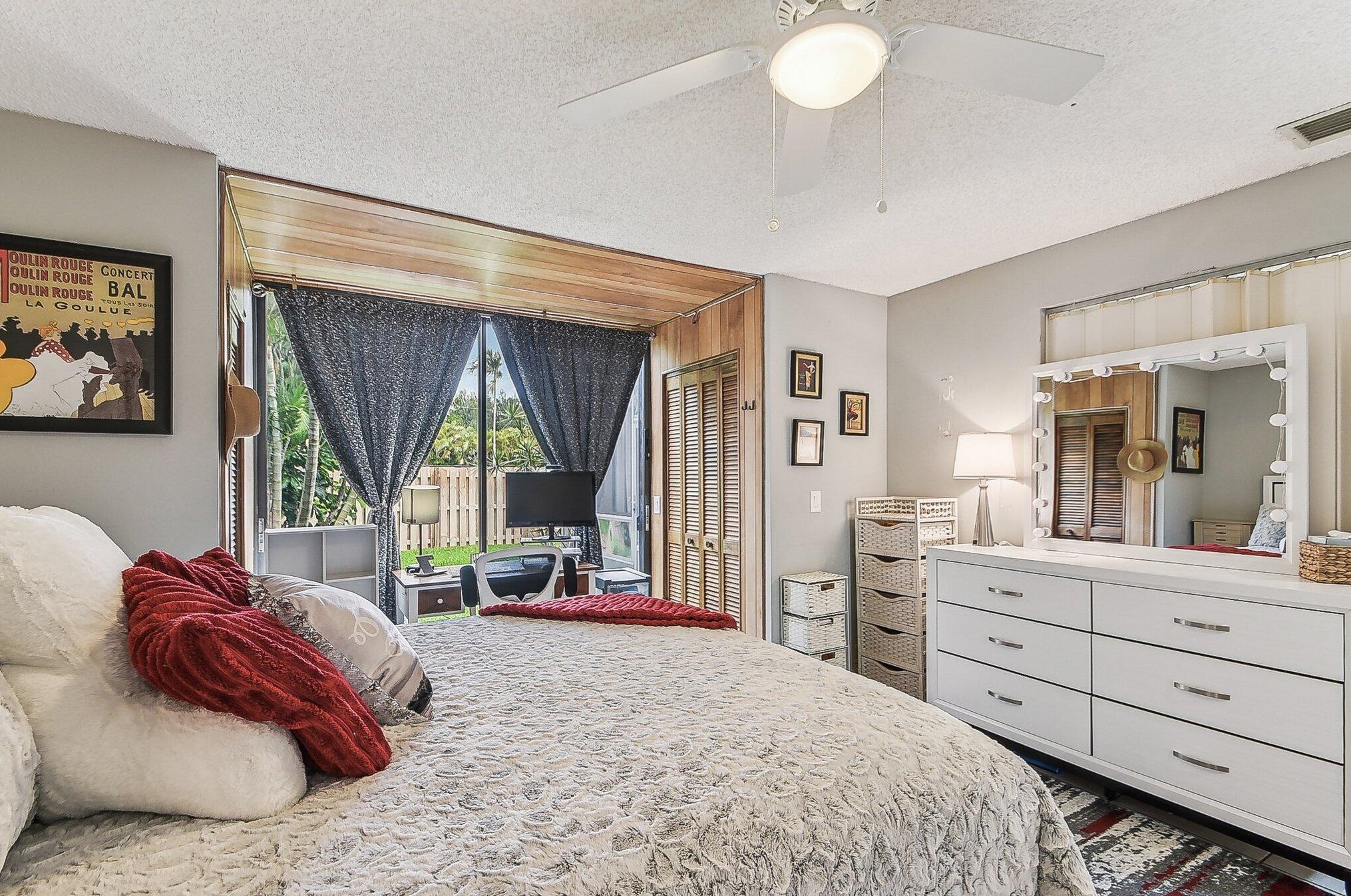 11063 Oakdale Rd, Boynton Beach FL 33437-1637 exterior