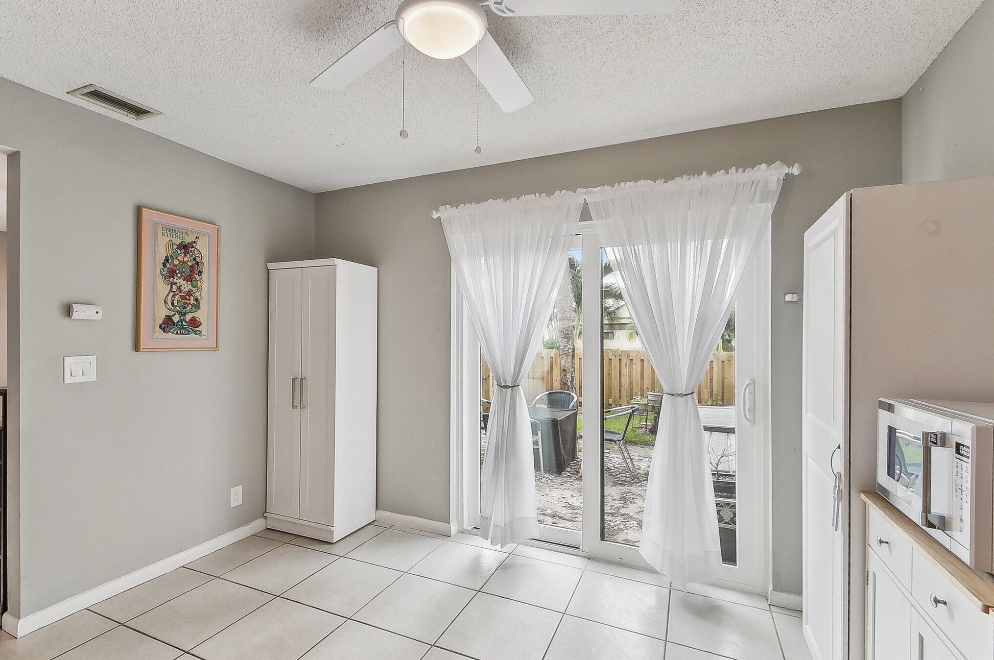 11063 Oakdale Rd, Boynton Beach FL 33437-1637 exterior