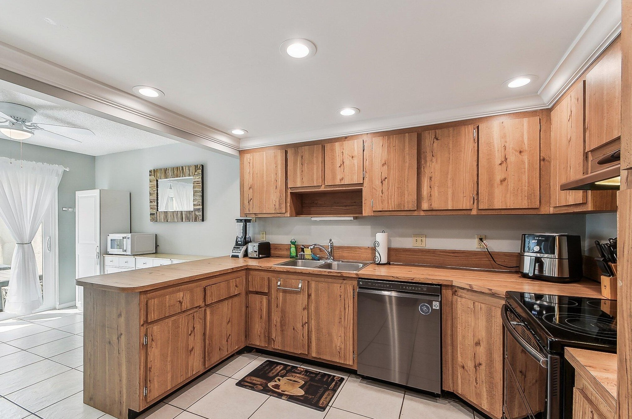 11063 Oakdale Rd, Boynton Beach FL 33437-1637 exterior