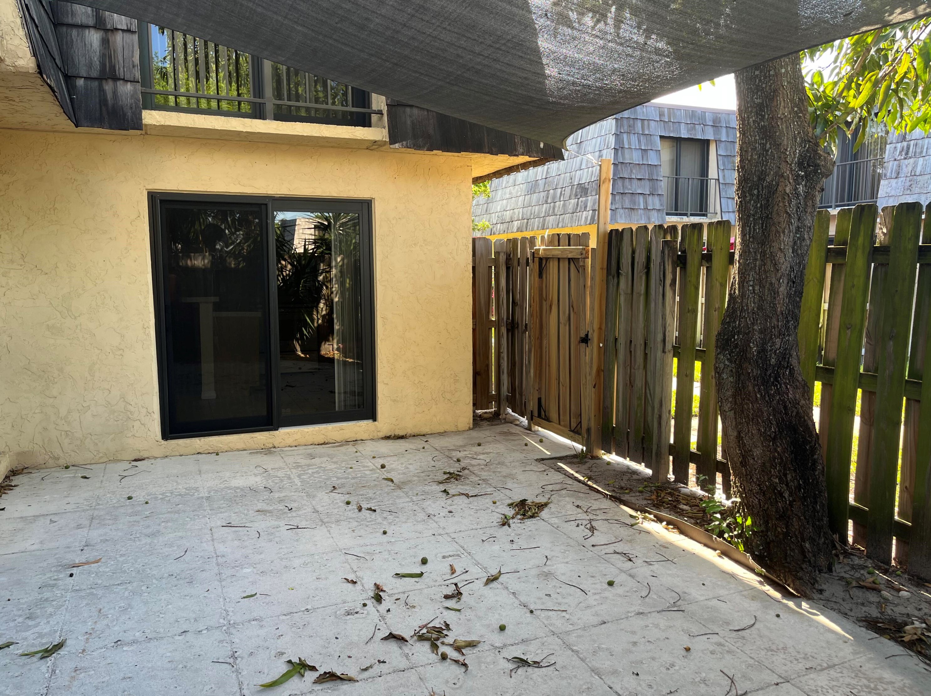 2348 Waterside Dr, Lake Worth FL 33461-2550 exterior