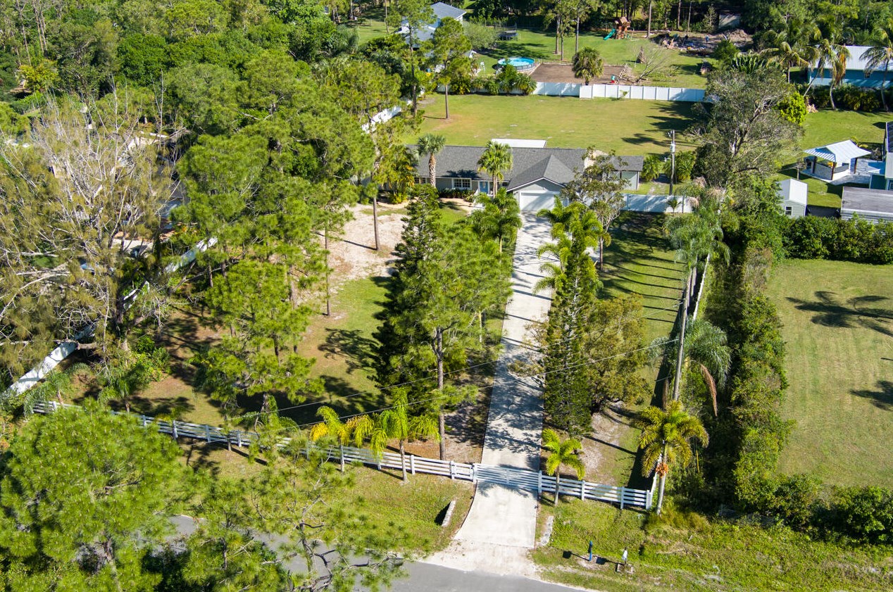 12567 175th Rd, Jupiter FL  33478-4621 exterior