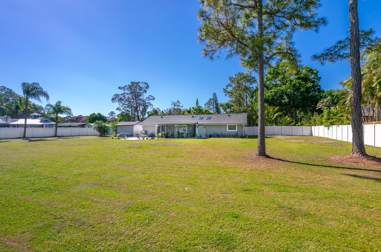 12567 175th Rd, Jupiter FL  33478-4621 exterior