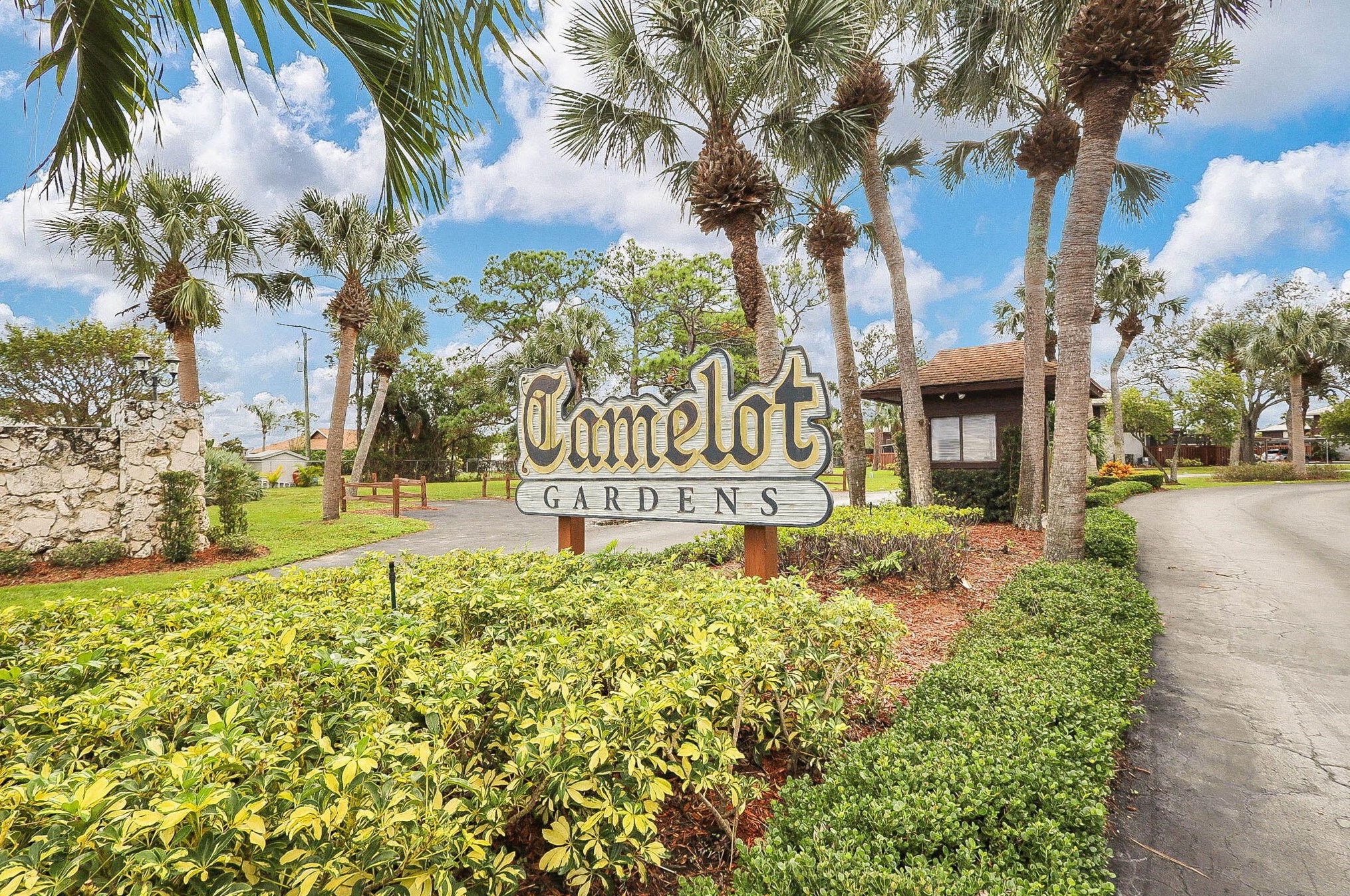 2901 Round Table Dr, Fort Pierce FL  34952-6794 exterior