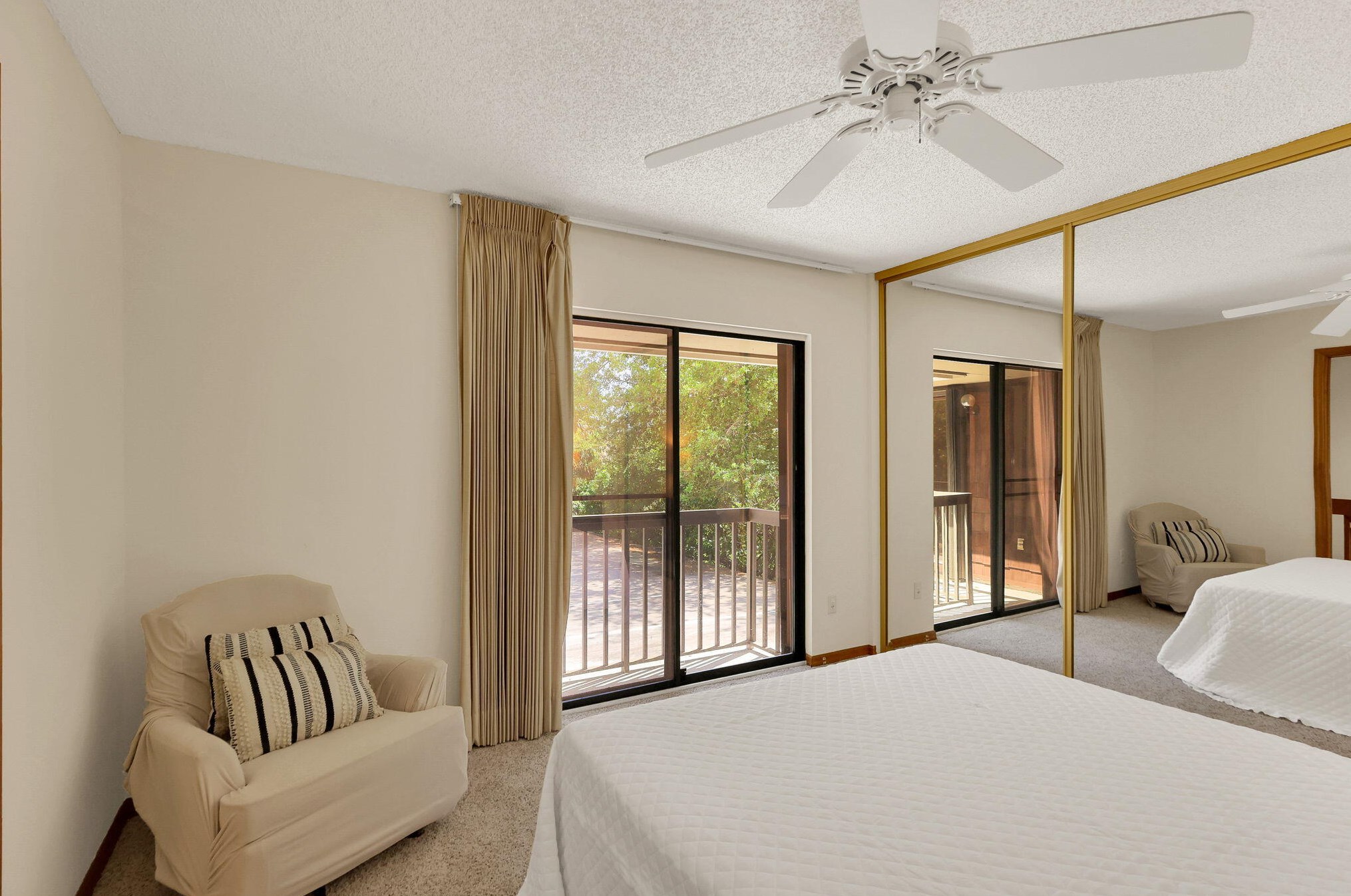 2901 Round Table Dr, Fort Pierce FL  34952-6794 exterior