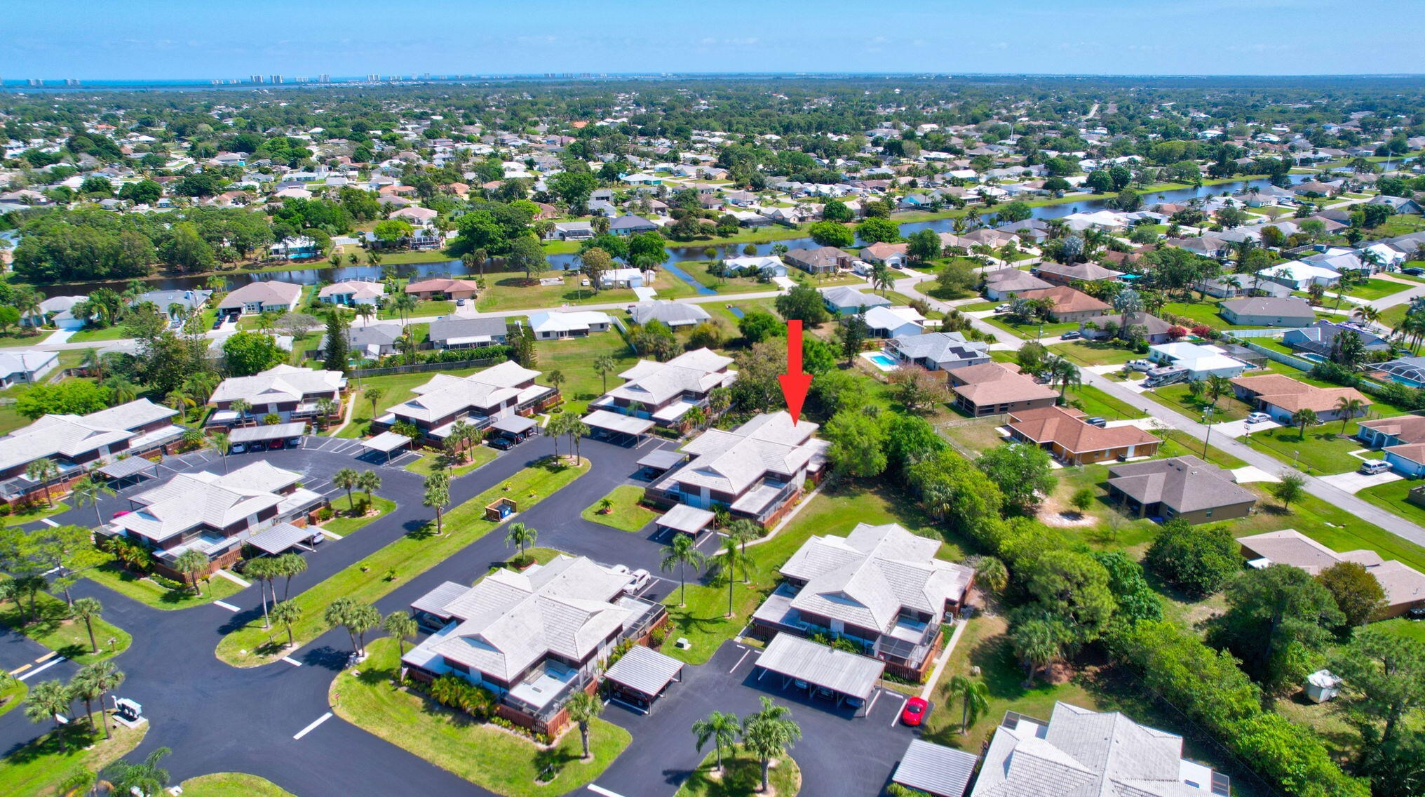 2901 Round Table Dr, Fort Pierce FL  34952-6794 exterior