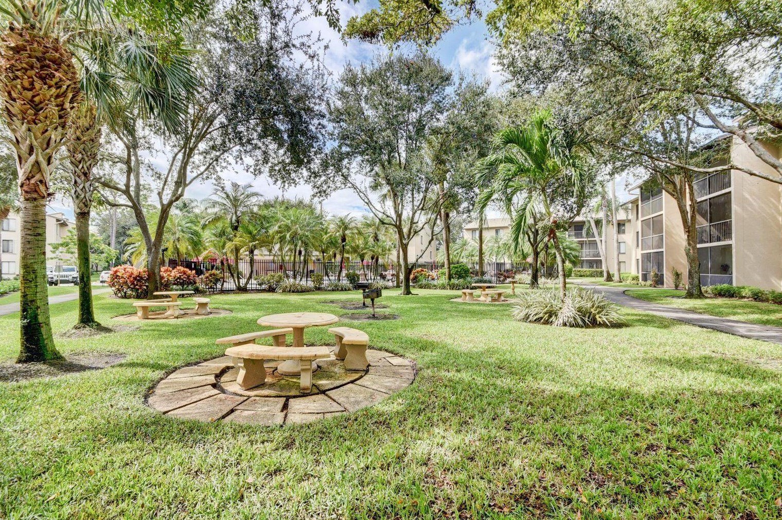 204 Foxtail Dr, West Palm Beach FL  33415-6009 exterior