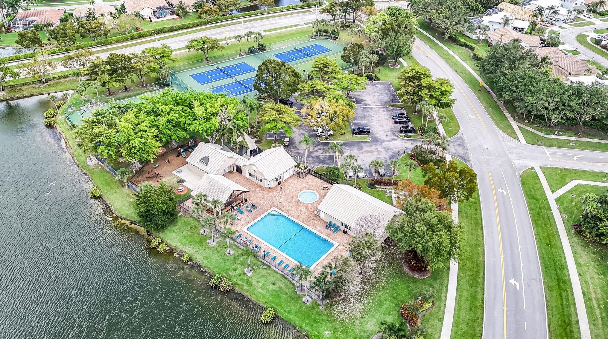 10323 Hidden Springs Ct, Boca Raton FL  33498-6368 exterior