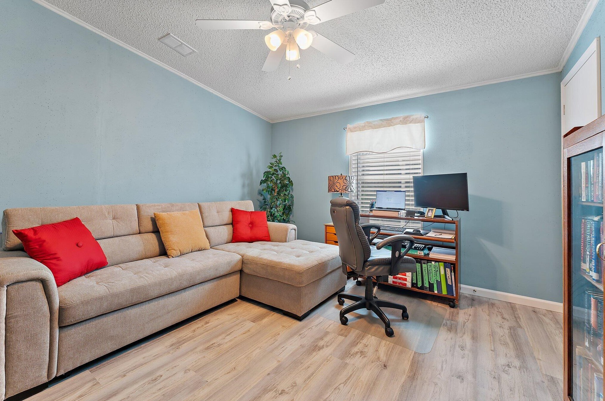 8536 Gallberry Cir, Fort Pierce FL  34952-3369 exterior