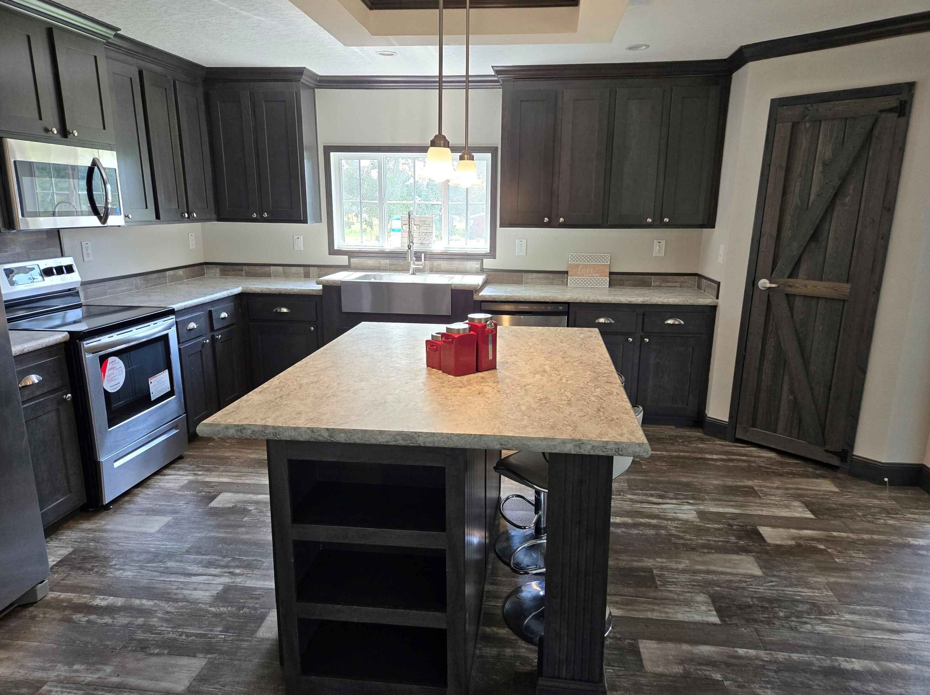 39901 24 Dr, Okeechobee FL 34972-4237 exterior