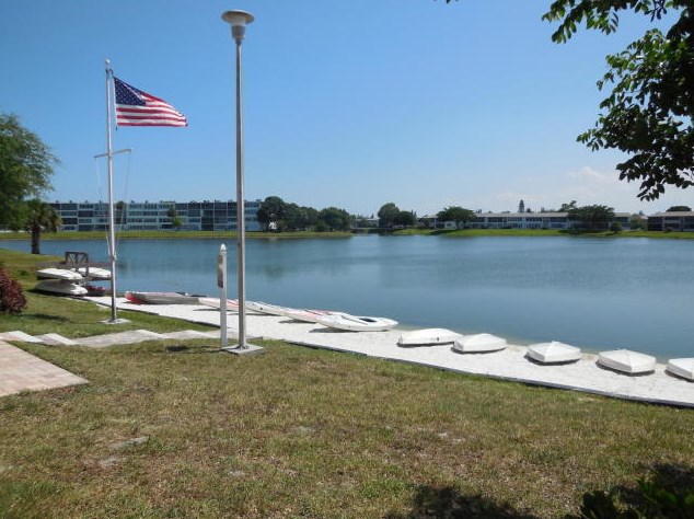 103 Sheffield, West Palm Beach FL  33417-1528 exterior