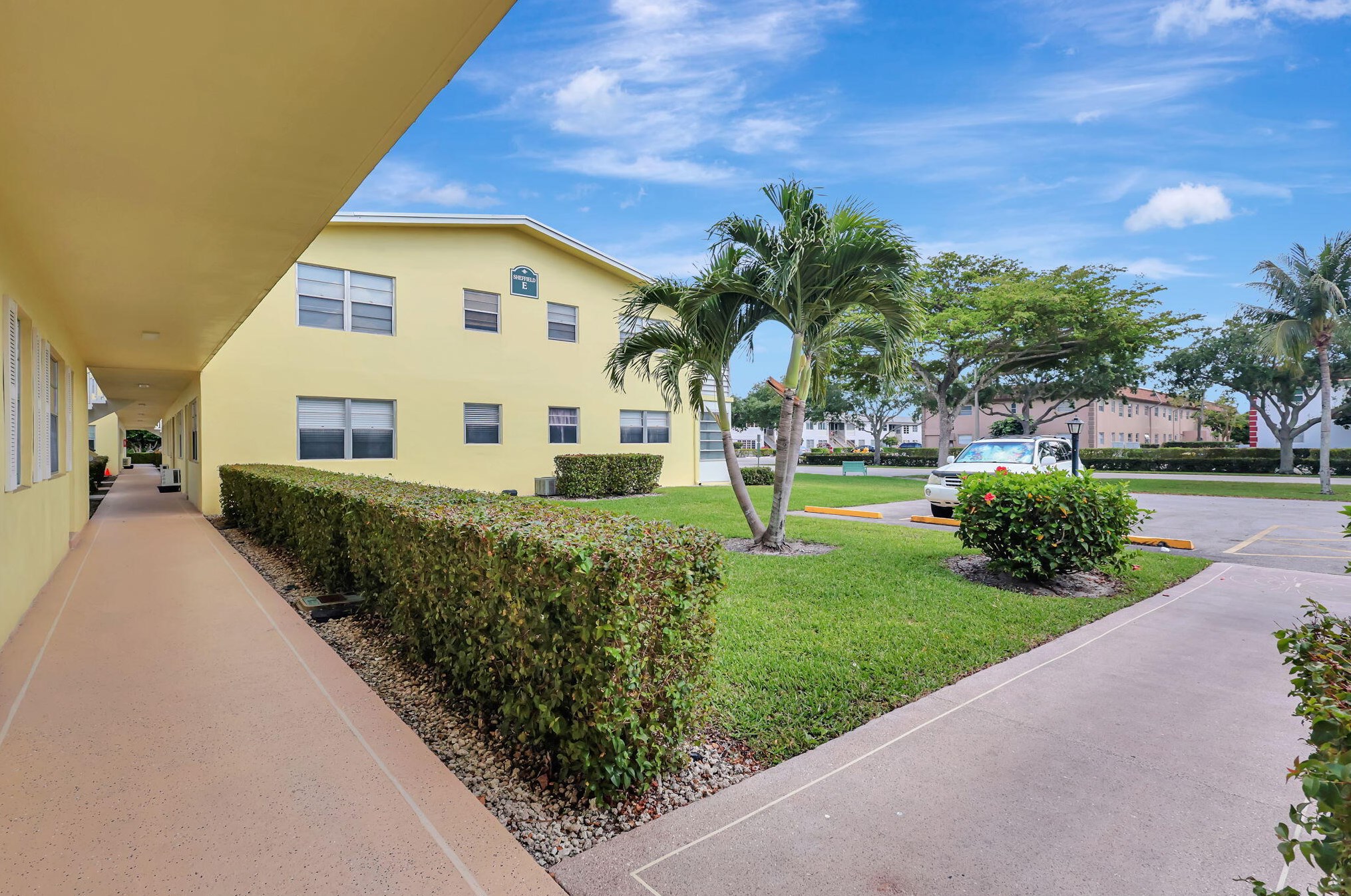 103 Sheffield, West Palm Beach FL  33417-1528 exterior