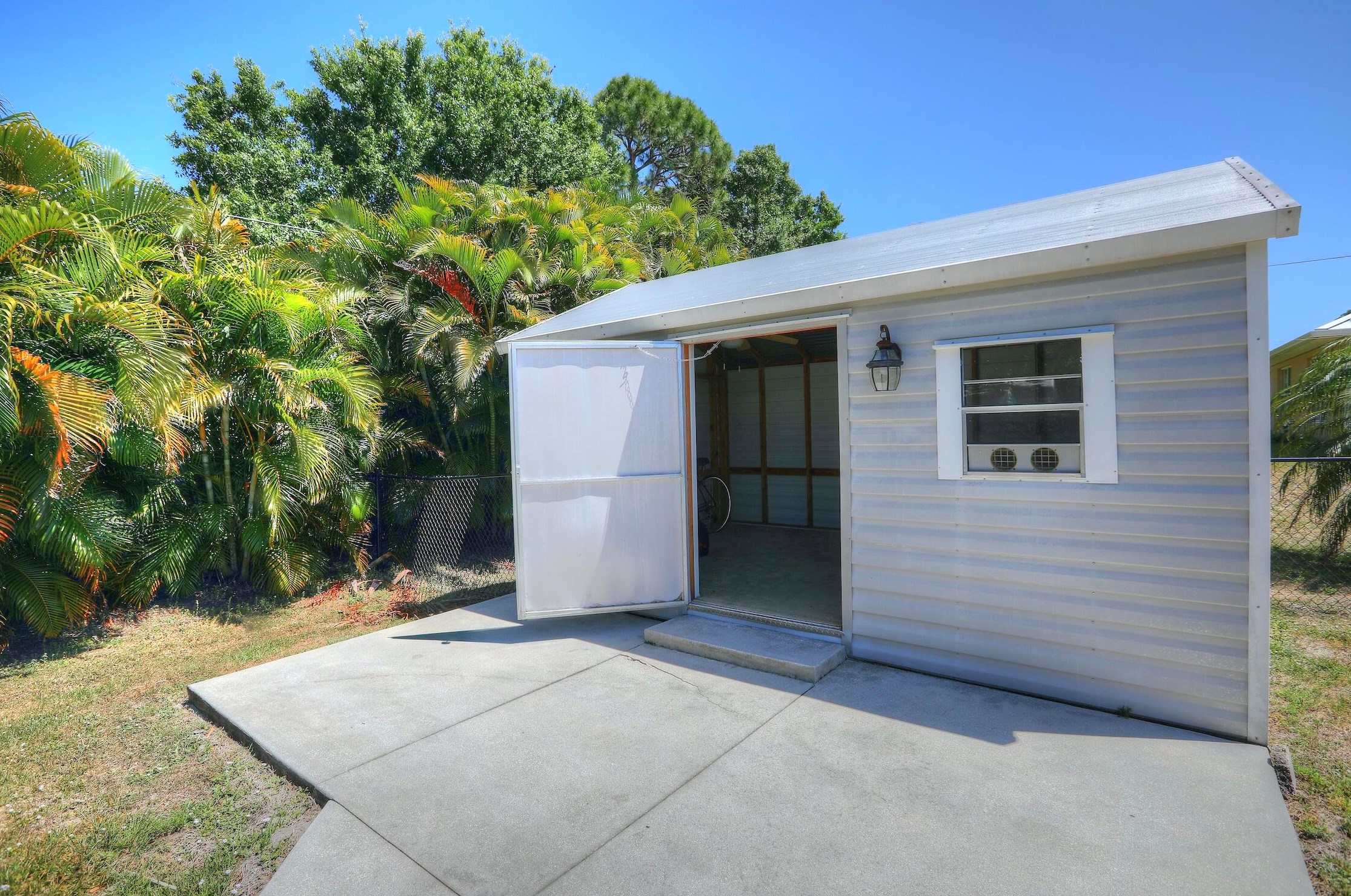 1550 Emerson Ln, Sebastian FL  32958-6518 exterior