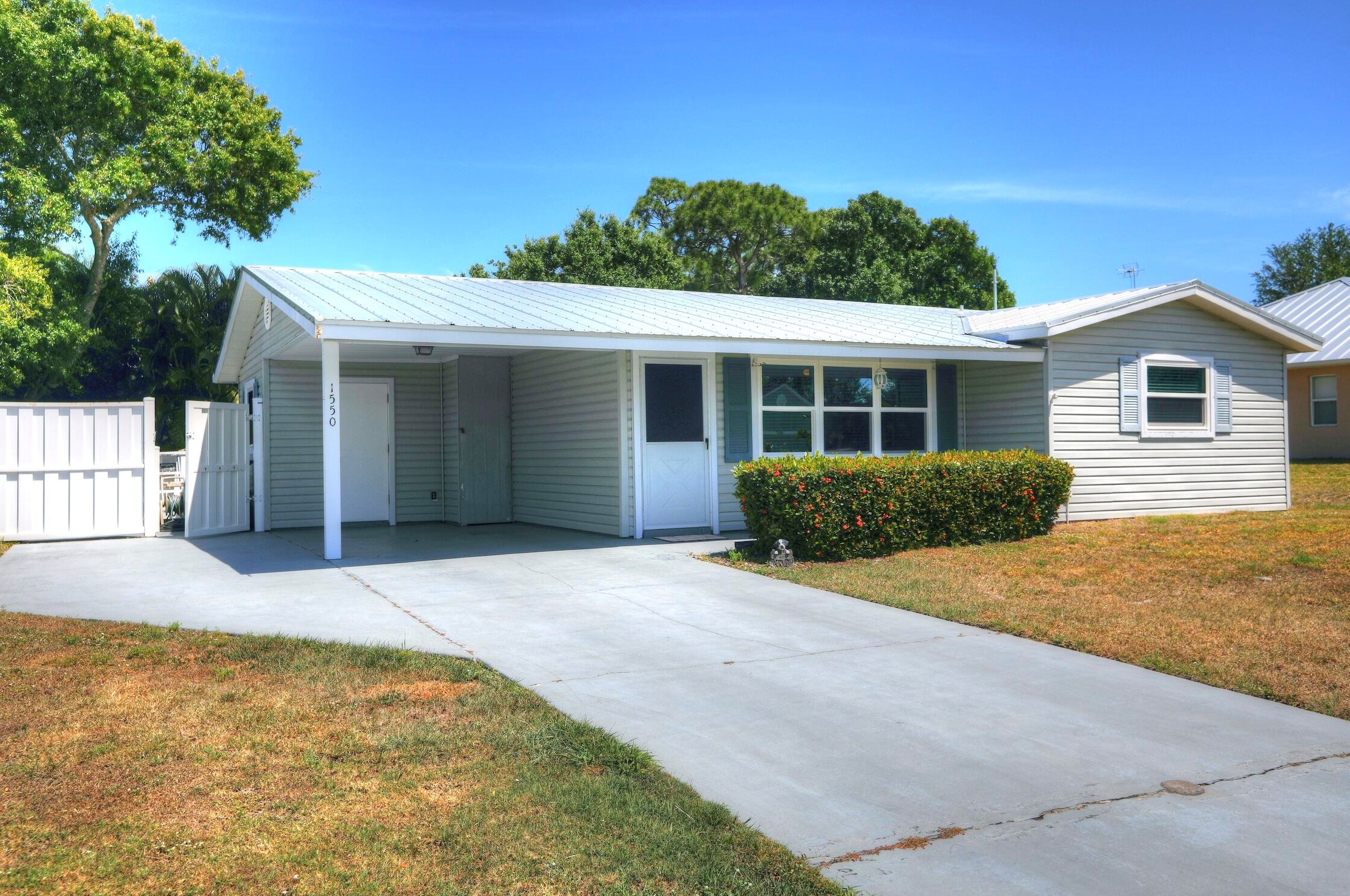 1550 Emerson Ln, Sebastian FL  32958-6518 exterior