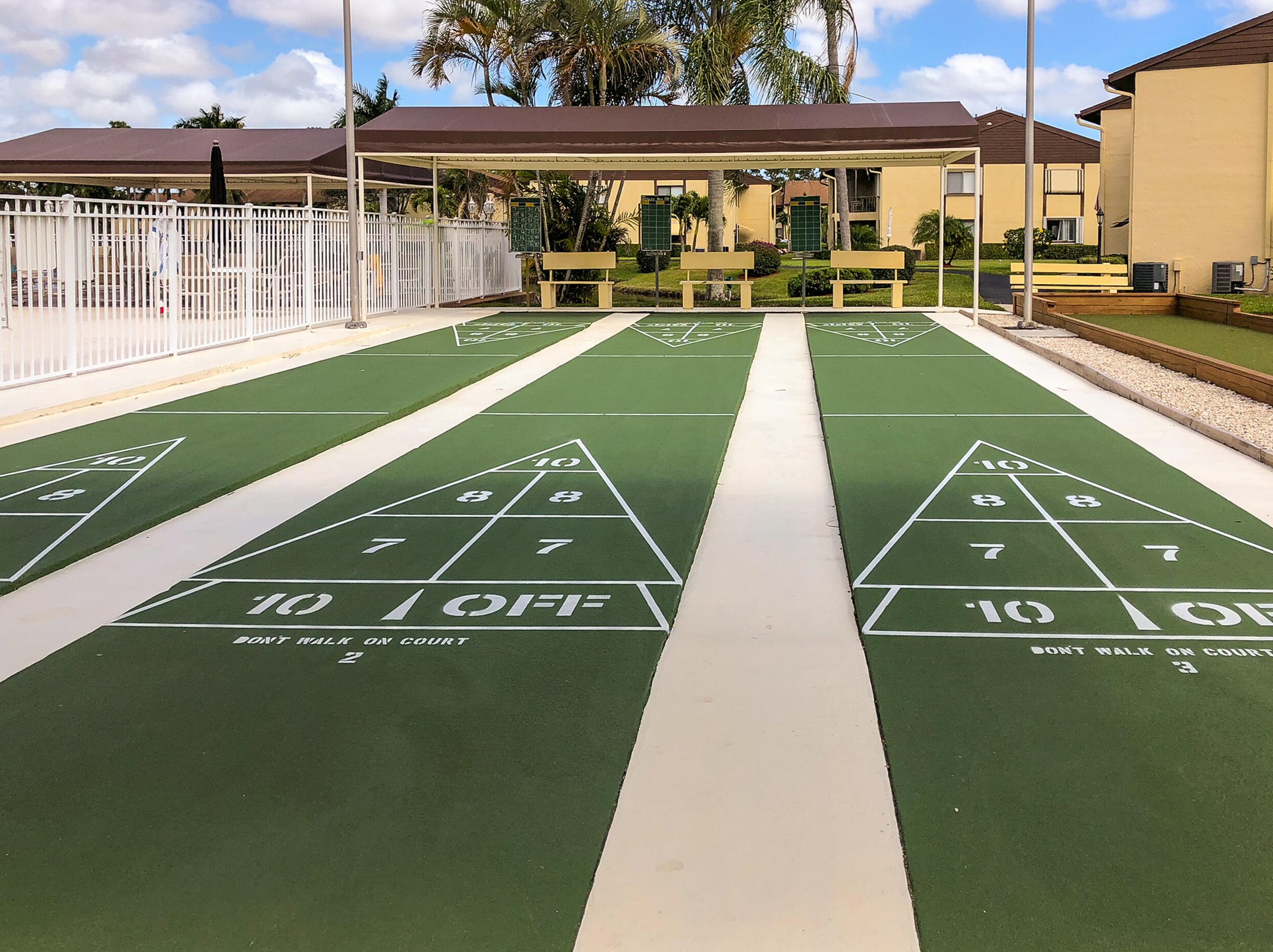 227 Pine Hov Cir, Lake Worth FL  33463-9239 exterior