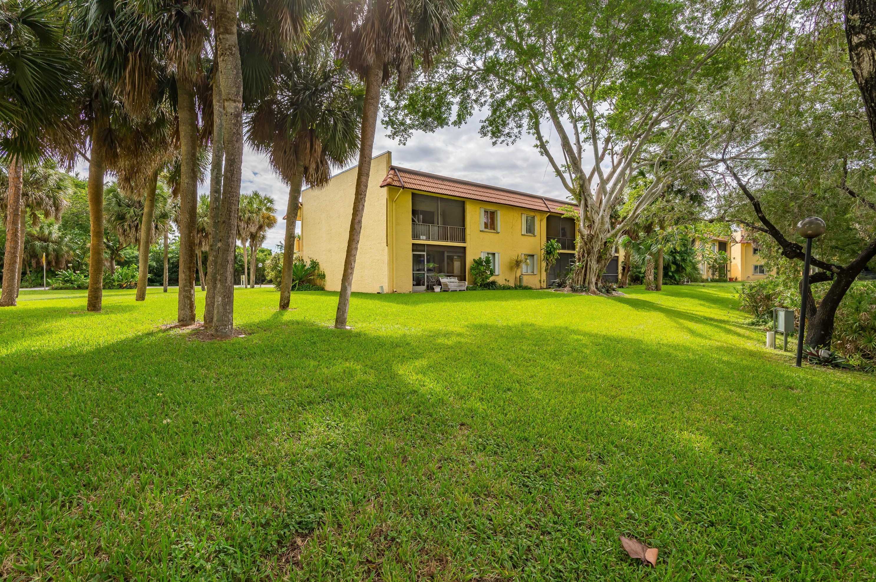 866 9th St, Boca Raton FL exterior