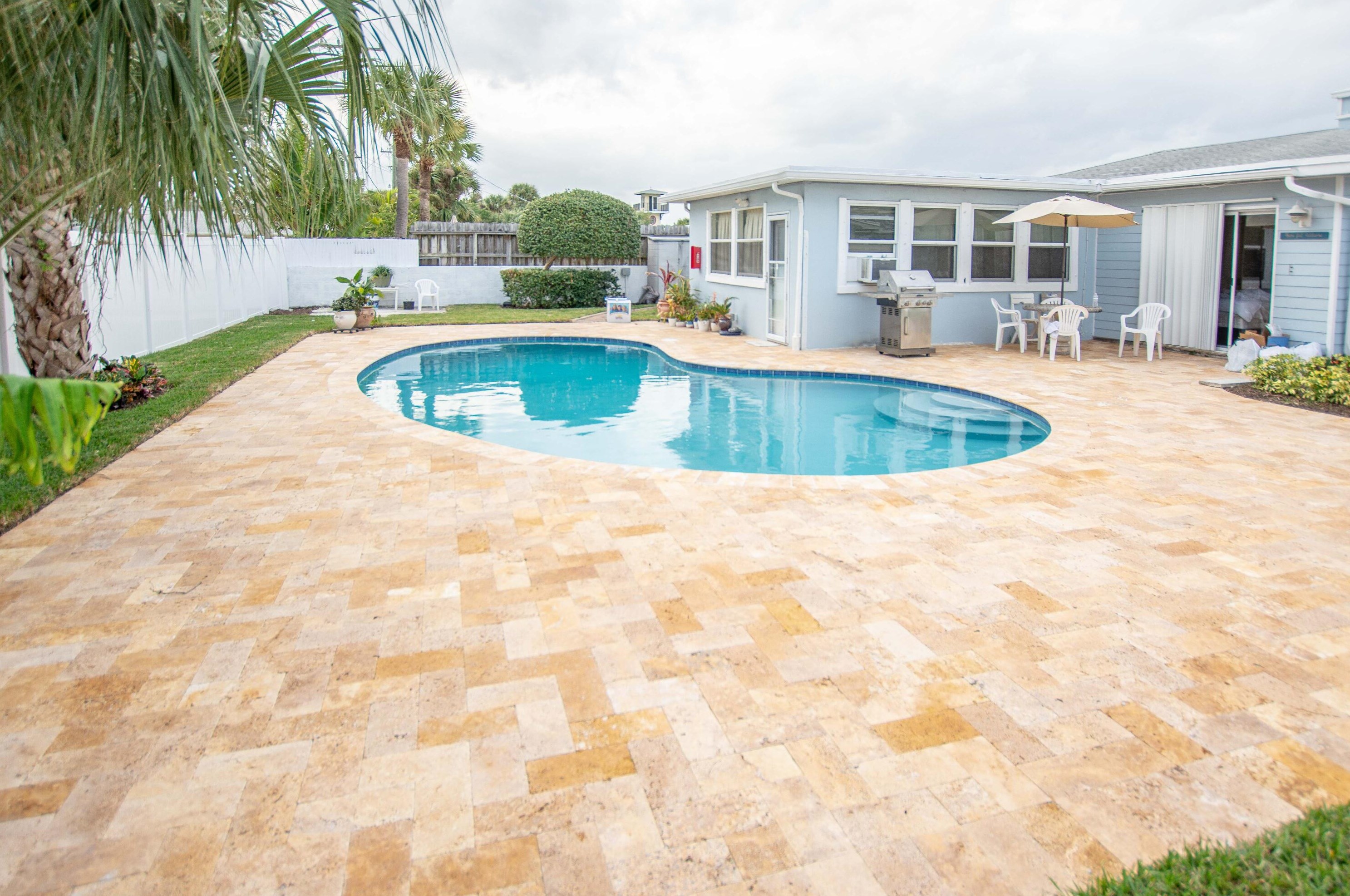 1165 Cabana Rd, West Palm Beach FL  33404-3801 exterior