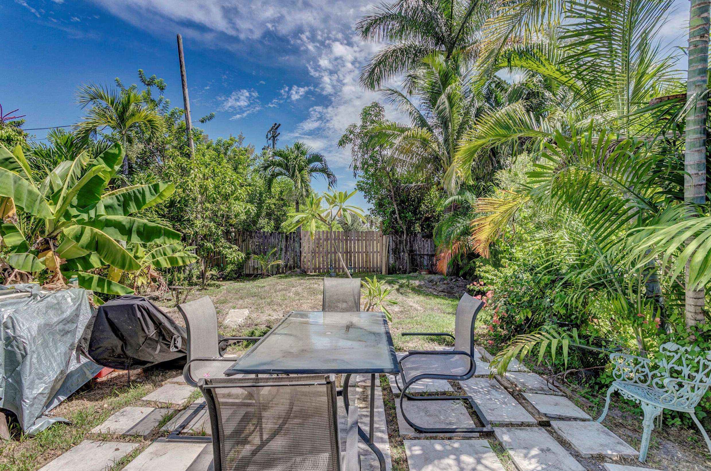 1455 Shannondale Rd, West Palm Beach FL  33406-3233 exterior