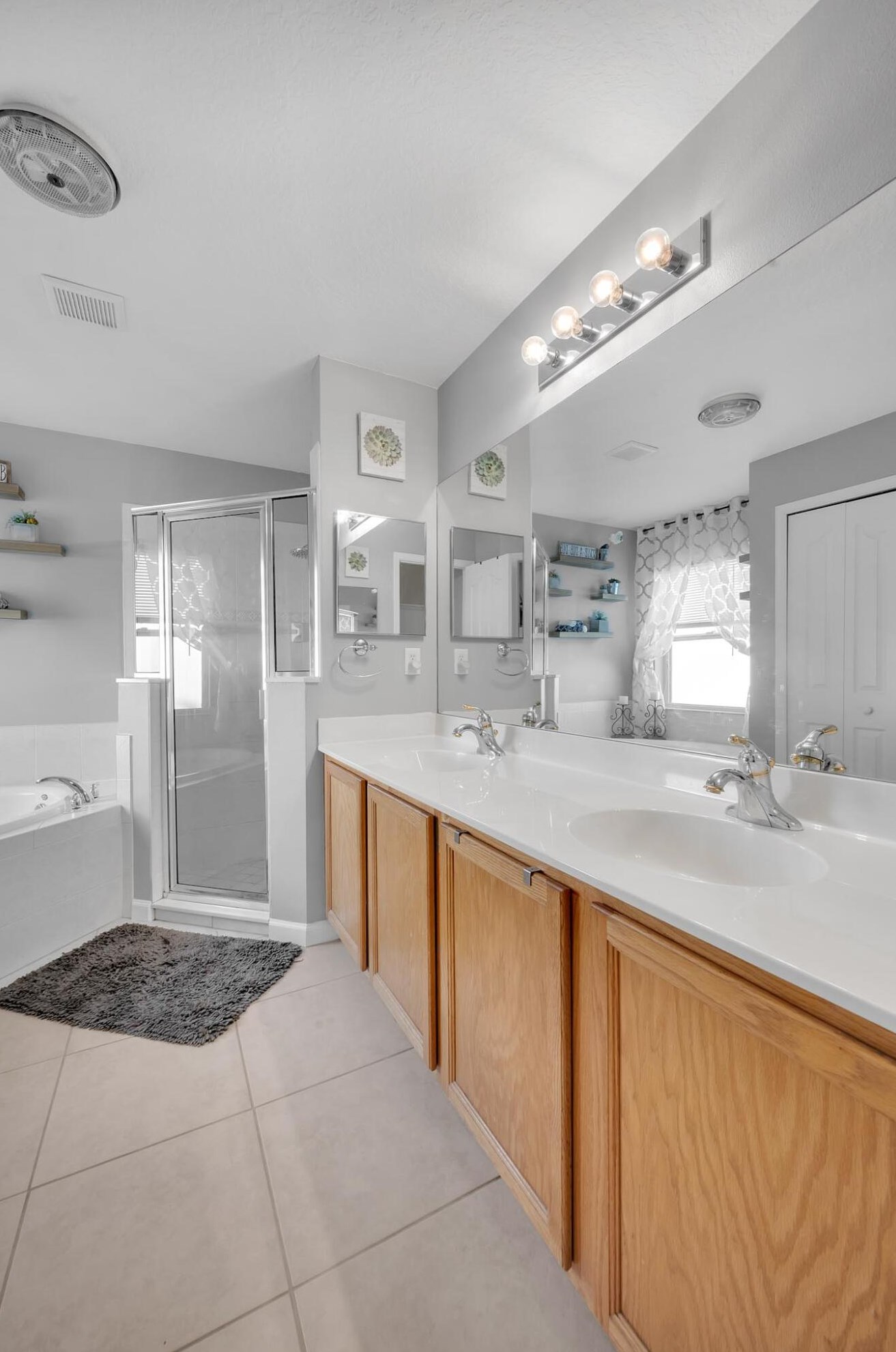 671 Hoffenberg Ave, Fort Pierce FL  34953-7625 exterior