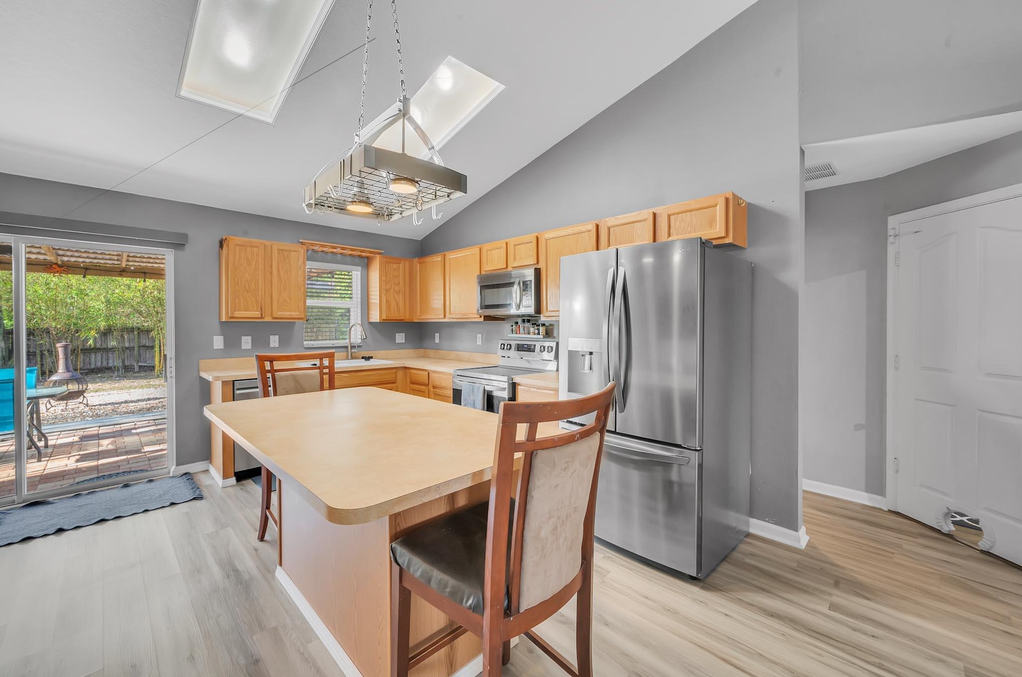 671 Hoffenberg Ave, Fort Pierce FL  34953-7625 exterior