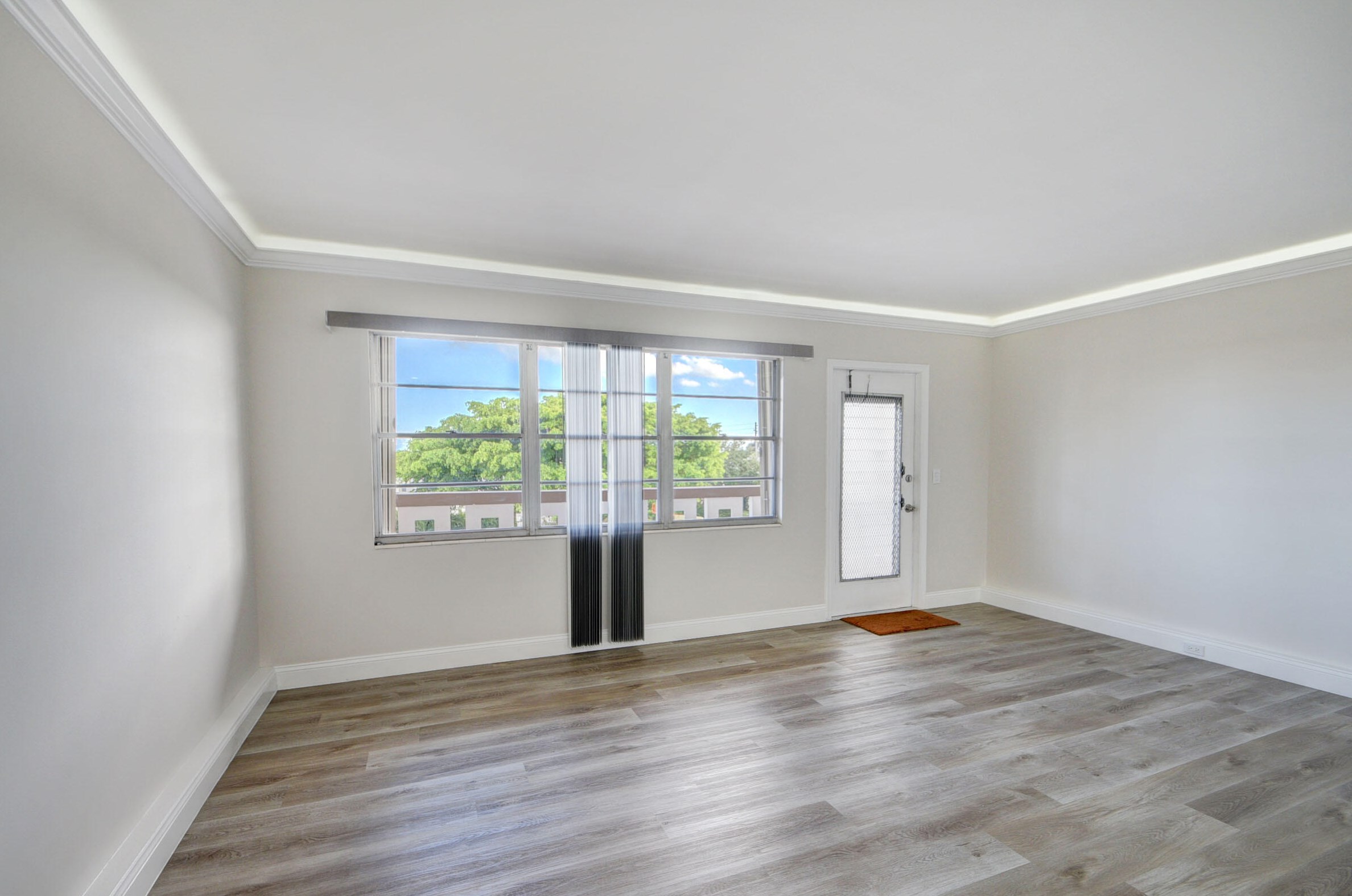 457 Southampton C, West Palm Beach FL  33417-7813 exterior