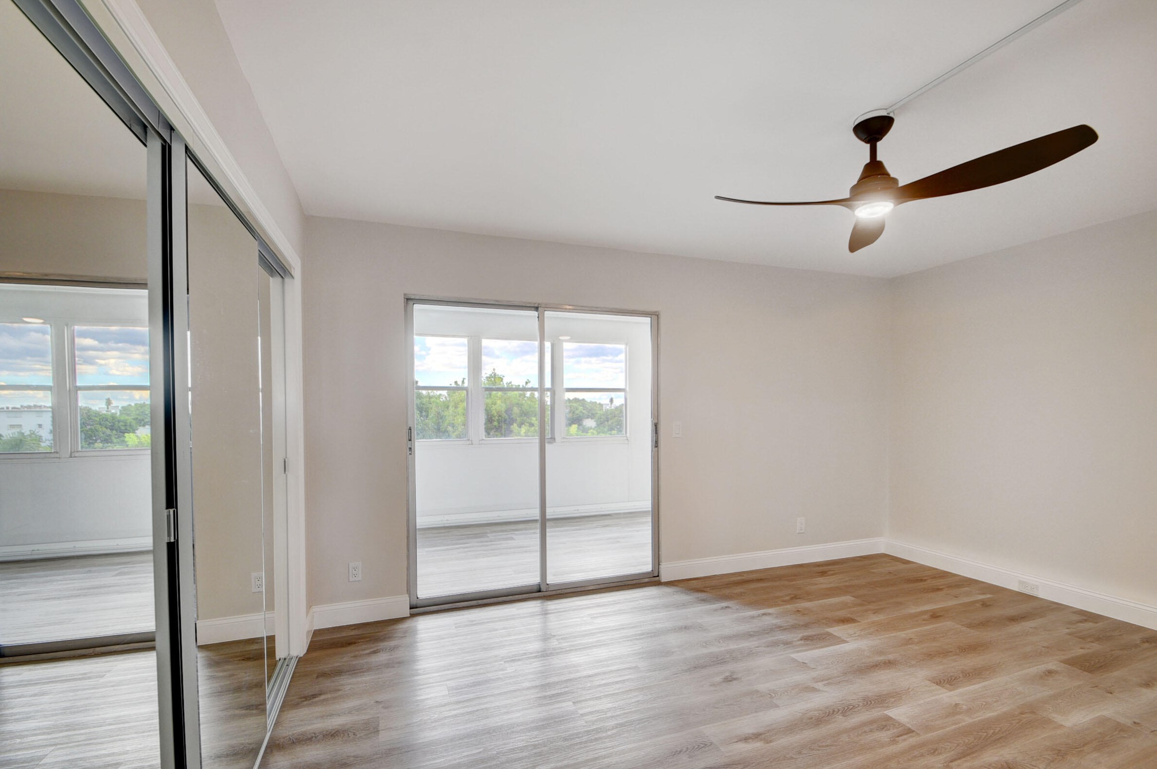 457 Southampton C, West Palm Beach FL  33417-7813 exterior