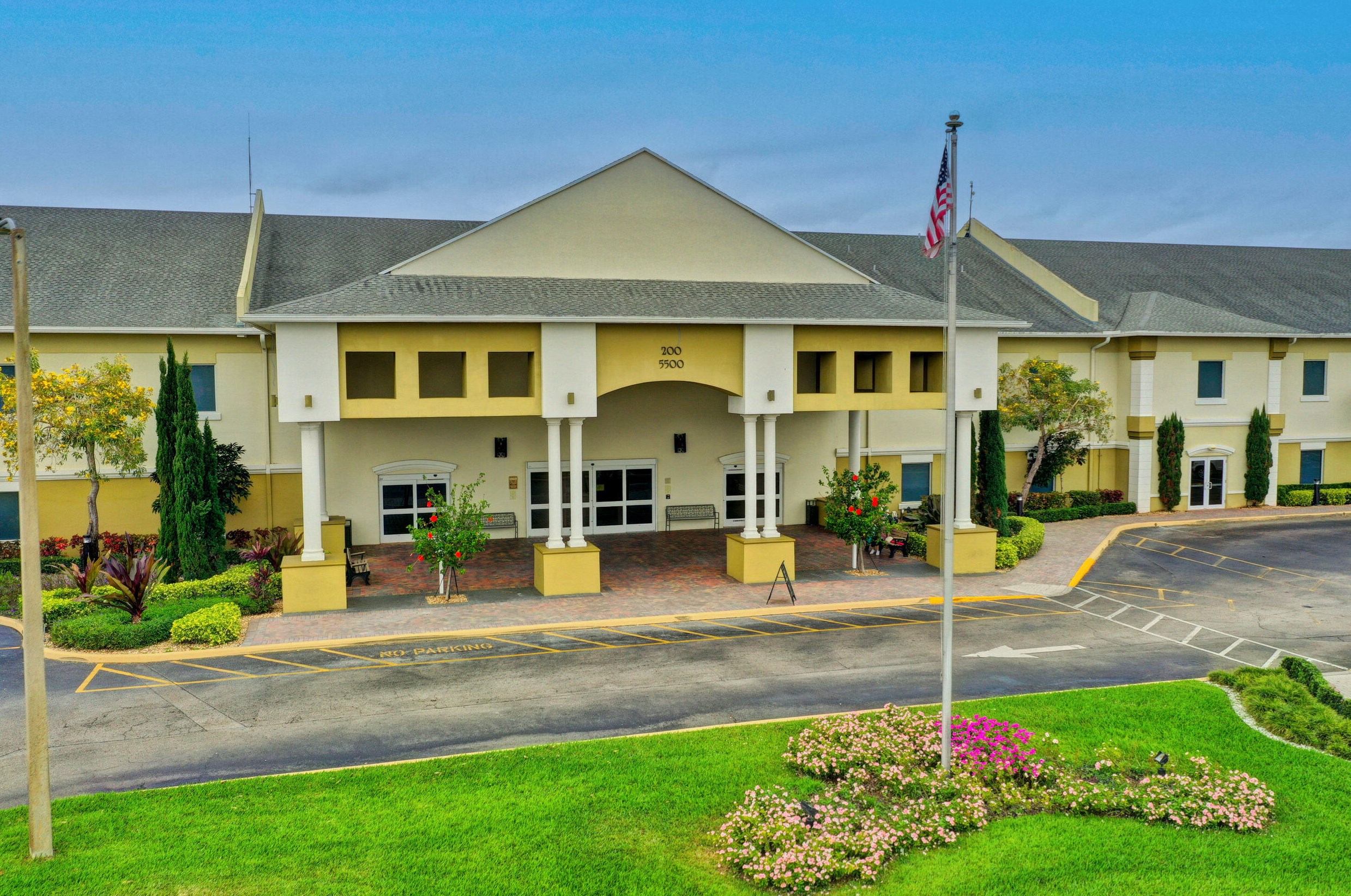 457 Southampton C, West Palm Beach FL  33417-7813 exterior