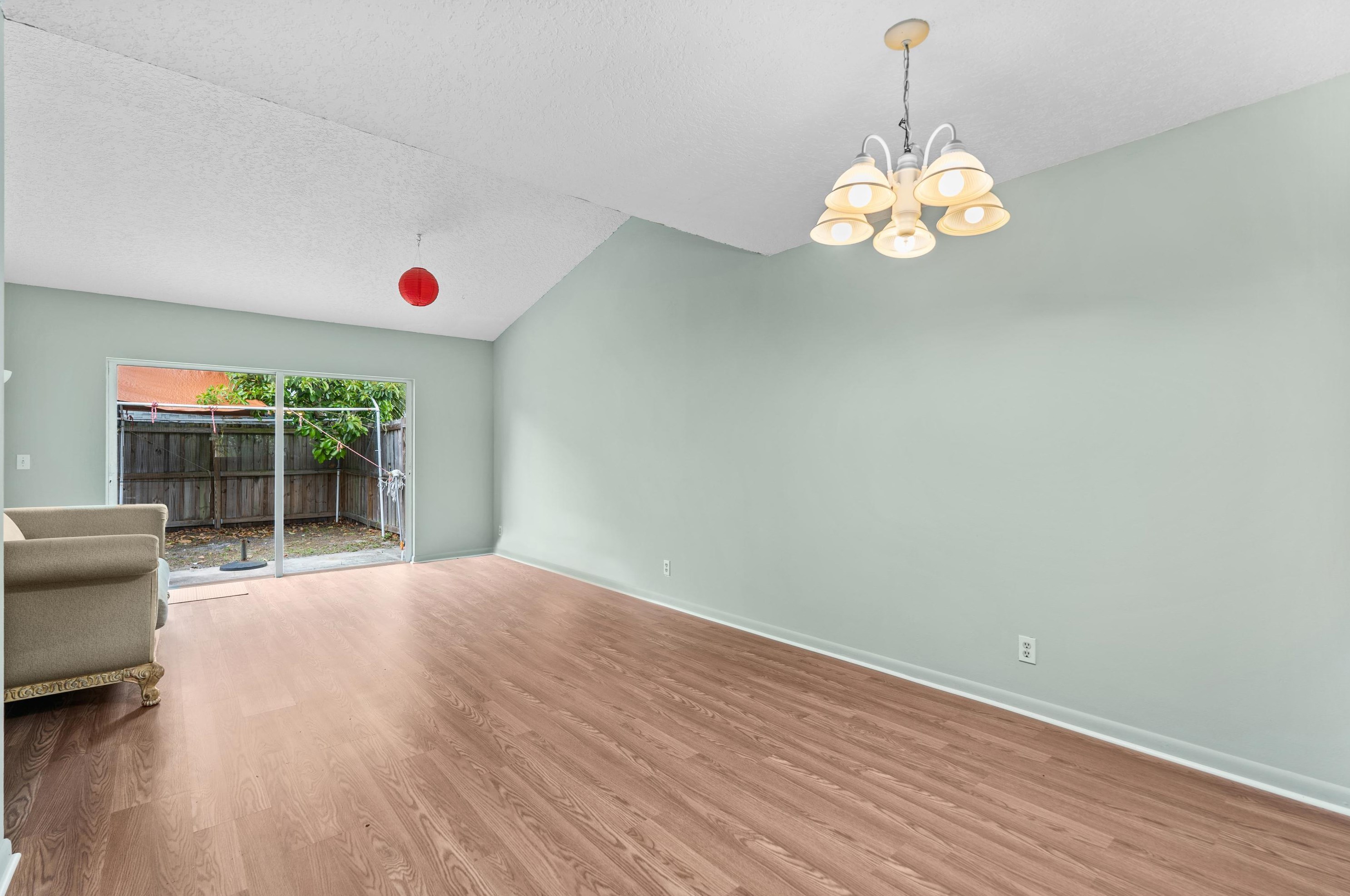 252 Palmetto Ct, Jupiter FL 33458-8803 exterior