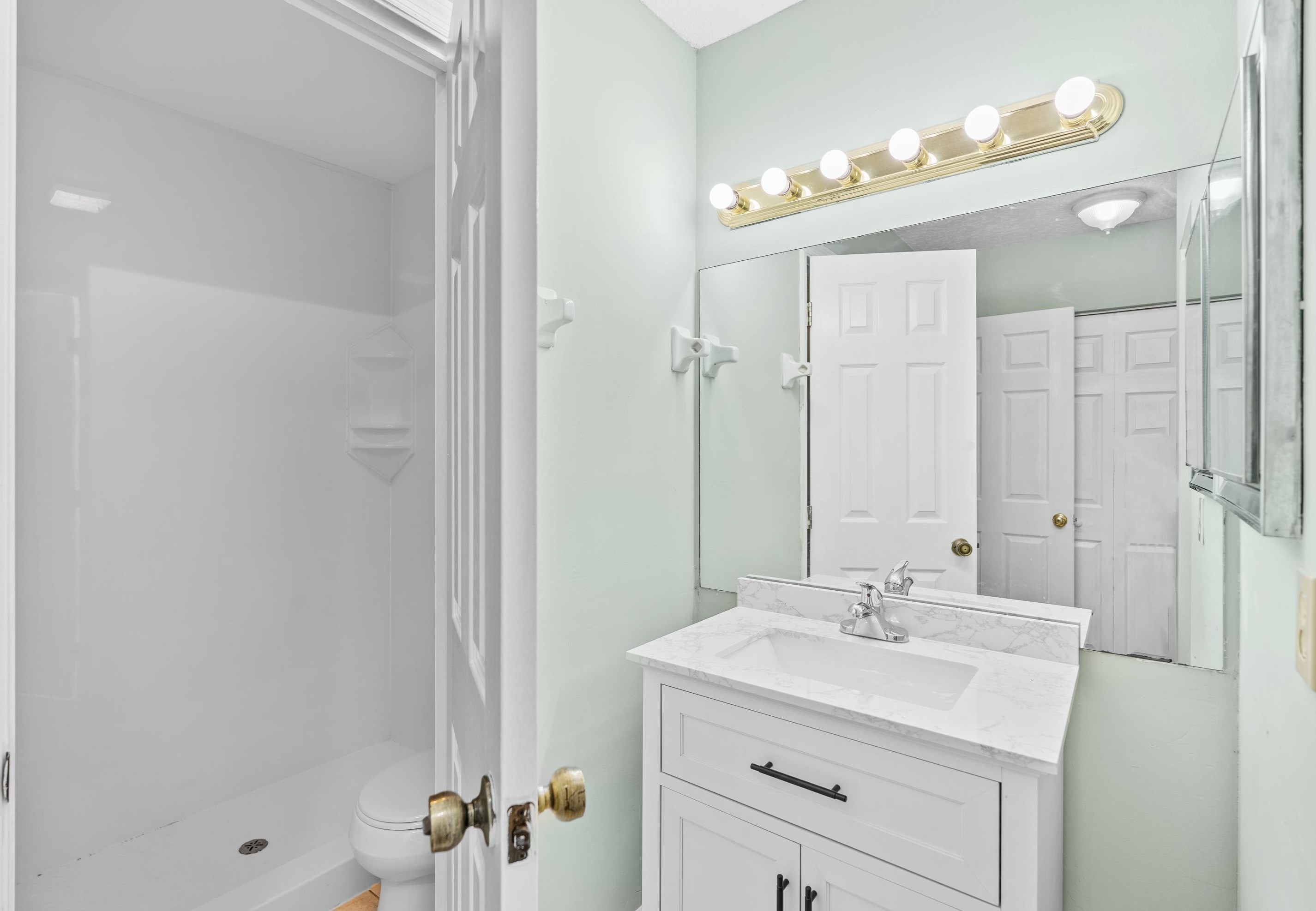 252 Palmetto Ct, Jupiter FL 33458-8803 exterior