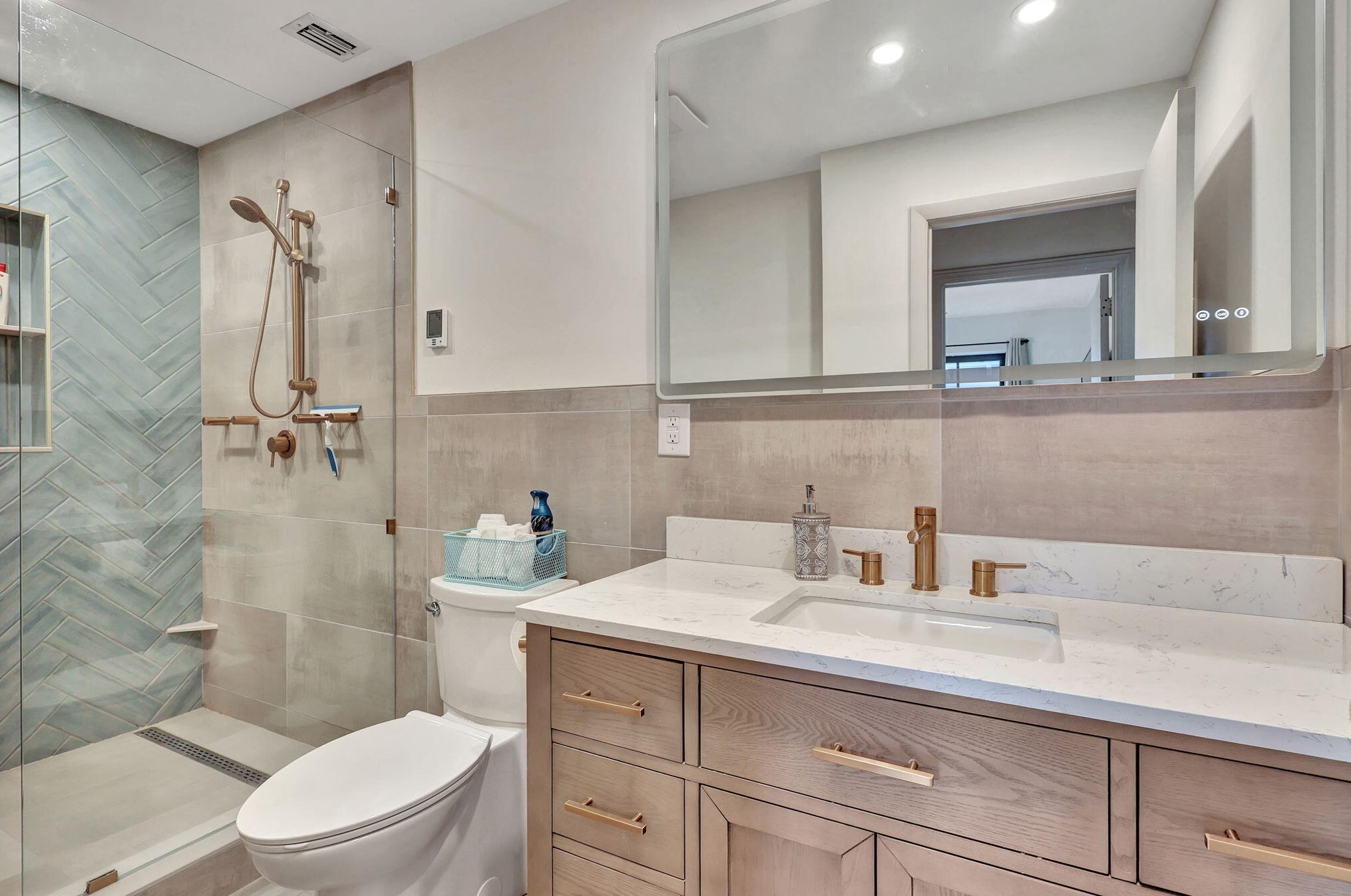 211 Princeton Dr, Lake Worth FL 33460-6237 exterior