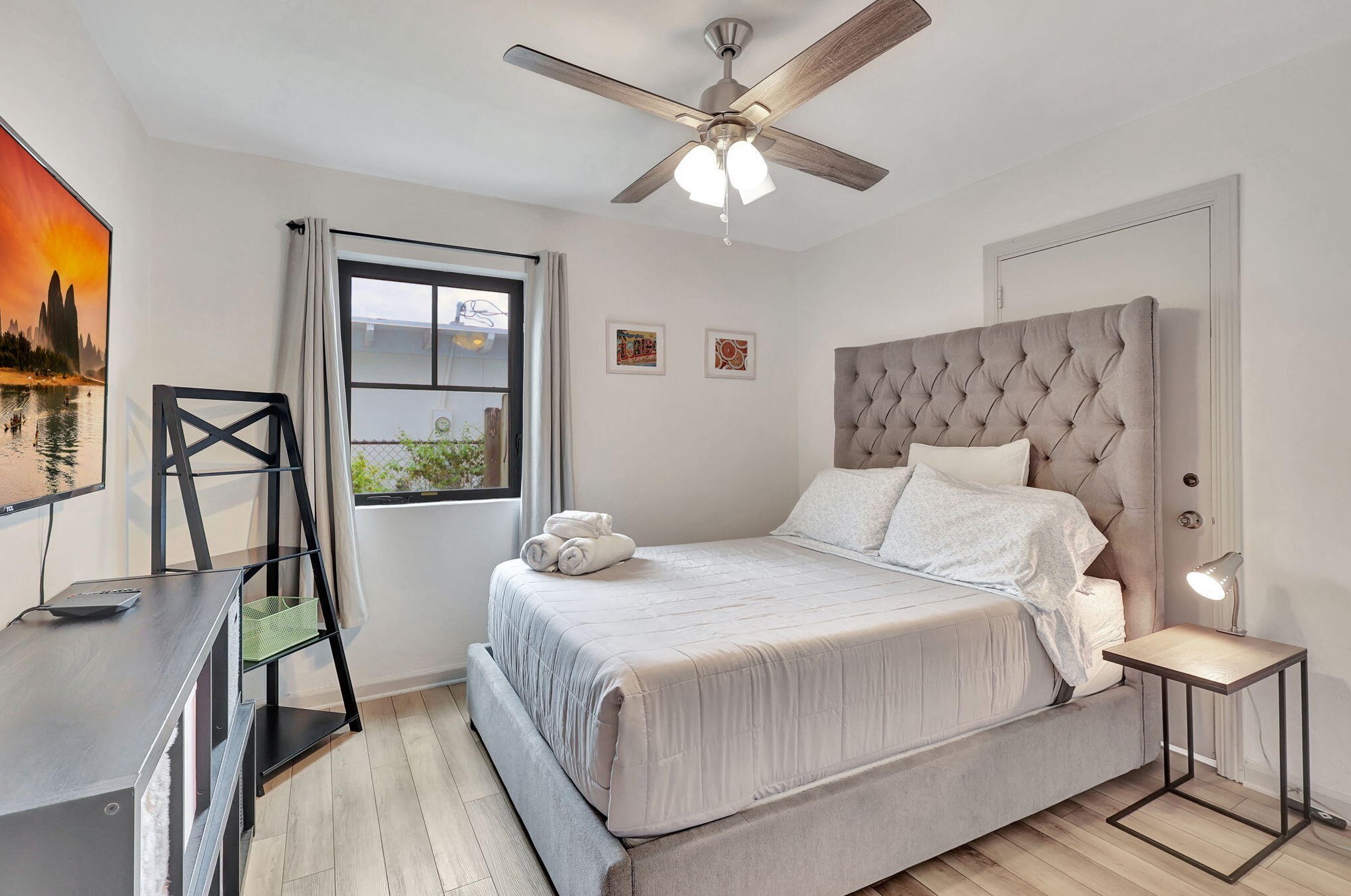 211 Princeton Dr, Lake Worth FL 33460-6237 exterior