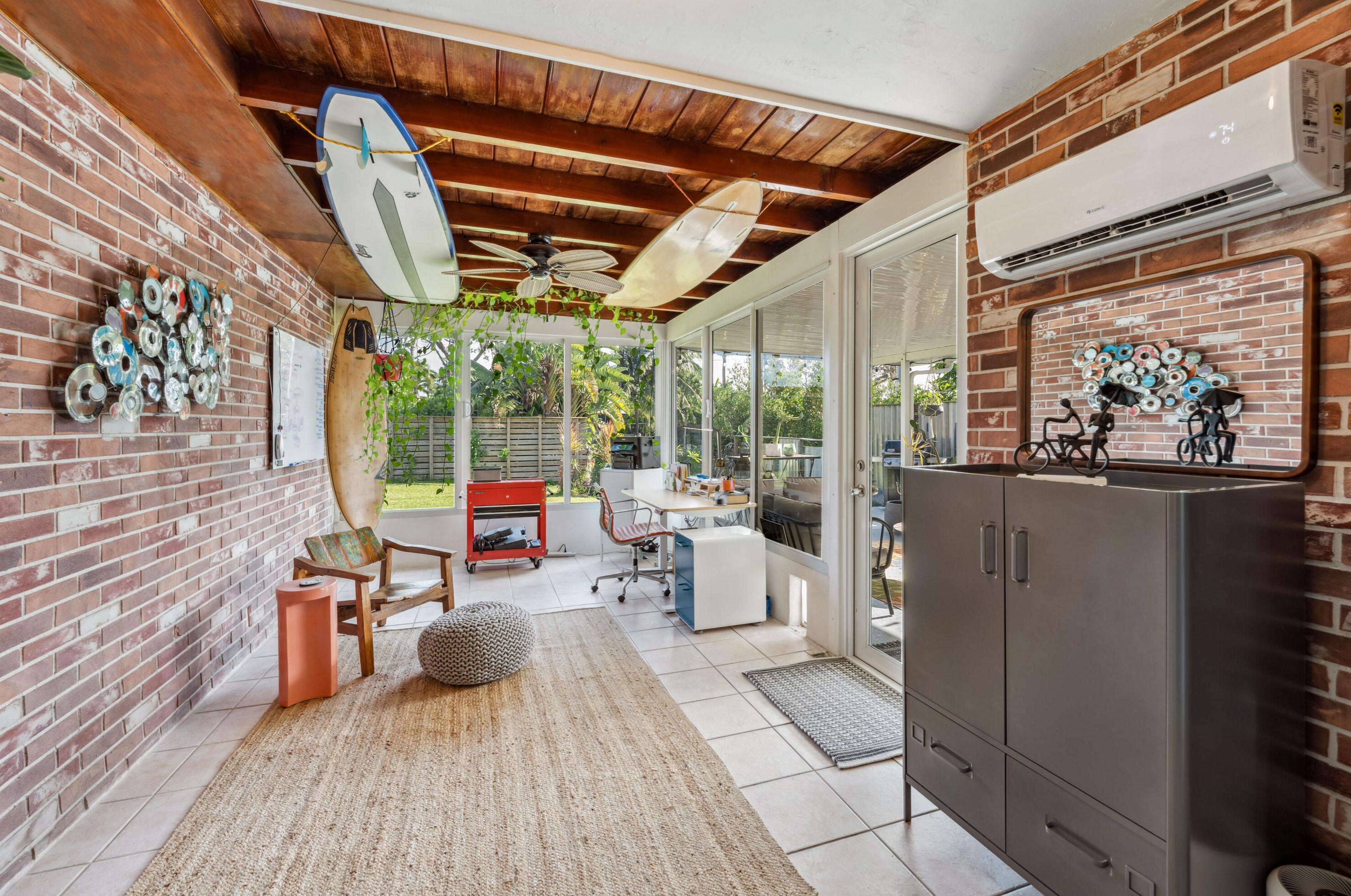 1154 Grant St, Hollywood FL  33019-3126 exterior