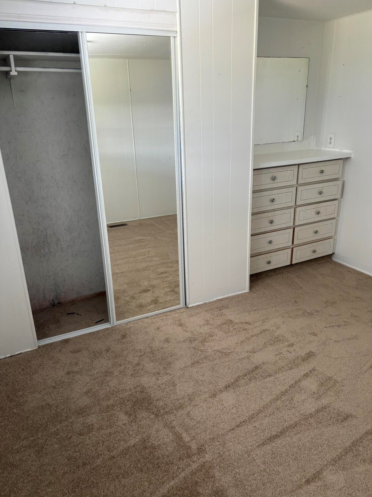 16 Hermosa Ln, Fort Pierce FL  34952-8543 exterior