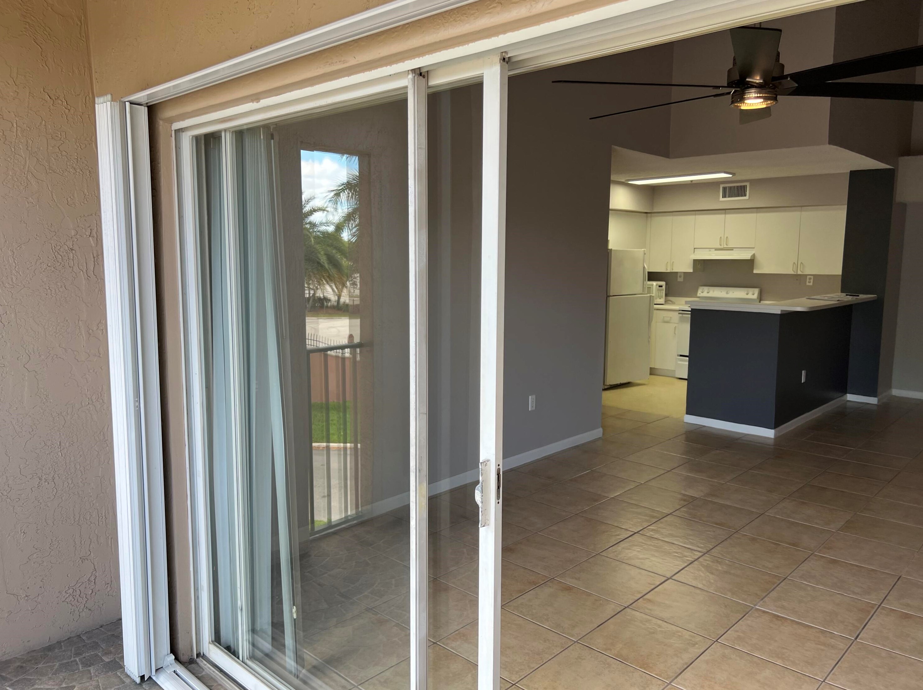 7896 Sonoma Springs Cir, Lake Worth FL  33463-7927 exterior