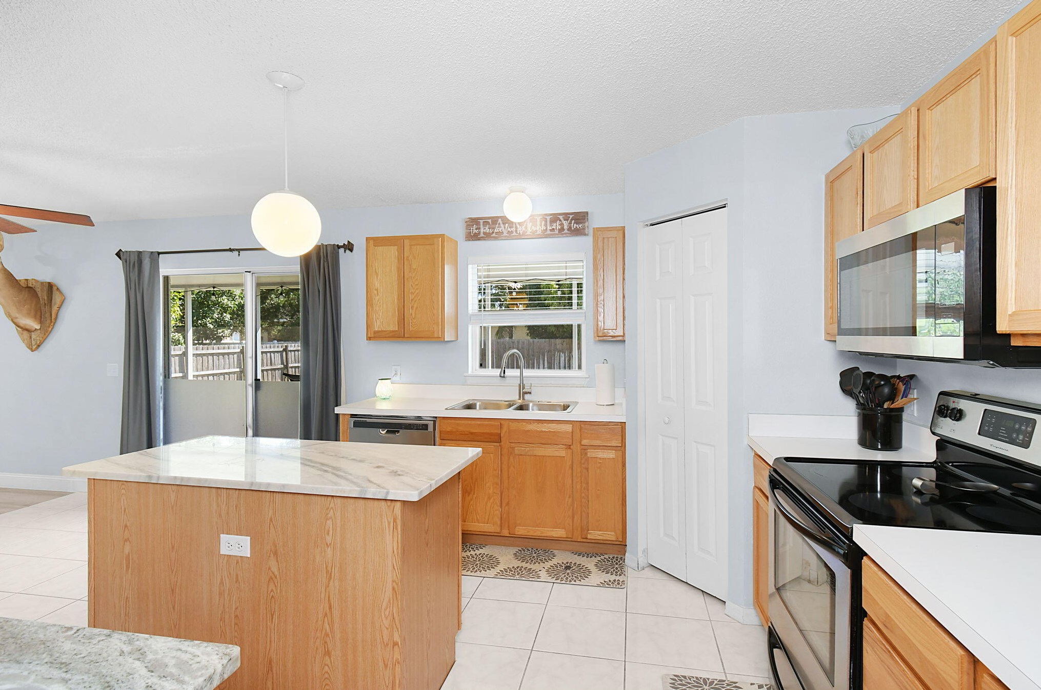 3981 Alice St, Fort Pierce FL 34953-7020 exterior